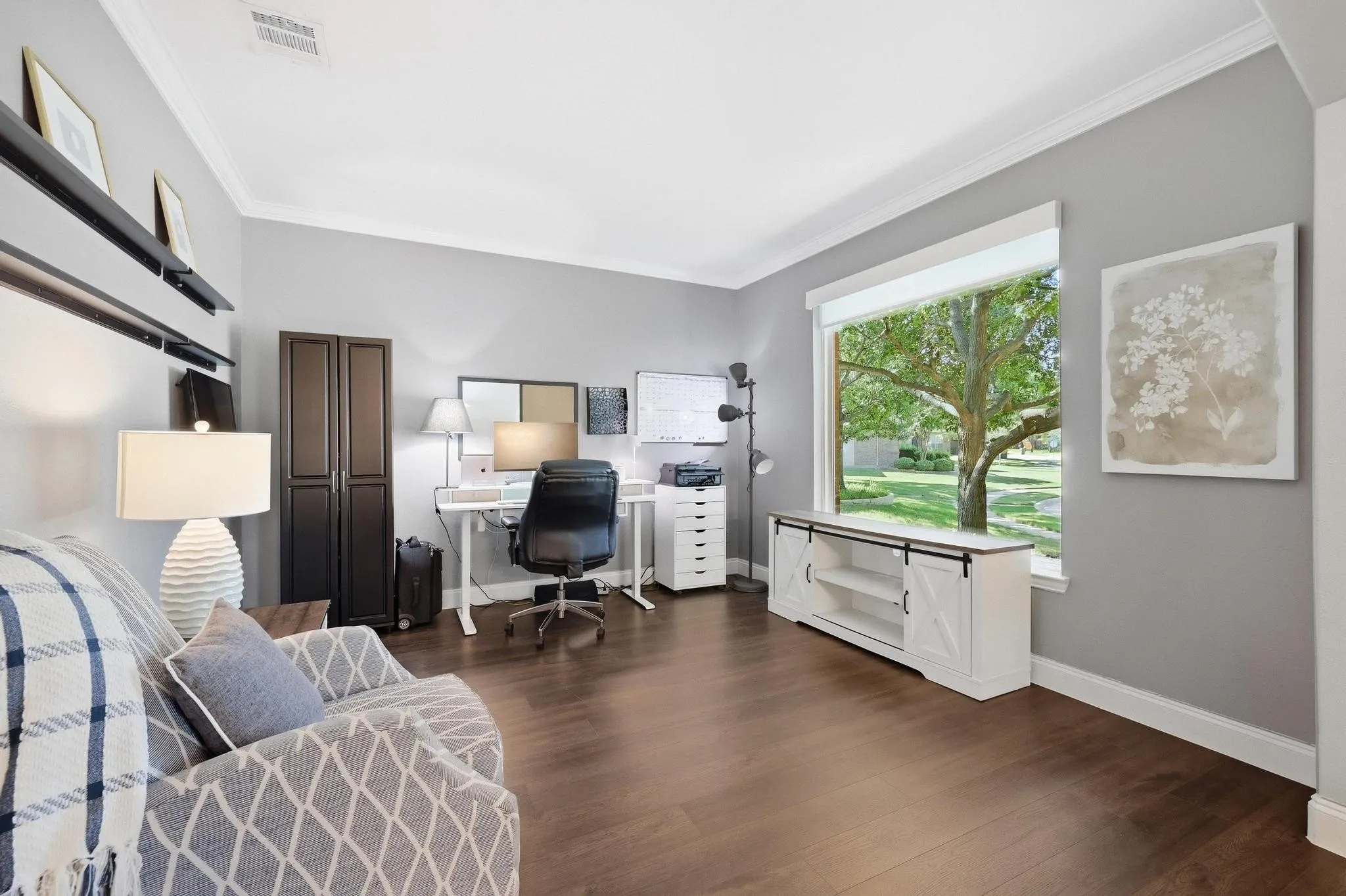 Single Family Residence For Sale in Collin County , 10498 Balsam Court, Frisco, Texas 75033, 4 Bedroom, 3 Bathroom, 3 Garage spaces, 3,071 Sqft, built in 2000, mls#21385647, Real Estate Agent in Frisco, Homes For Sale in Collin county, Homes For Sale in Frisco, Realtor in Frisco Texas, Real Estate Brokerage Independent Realty Texas, Luminita Cordes Realtor