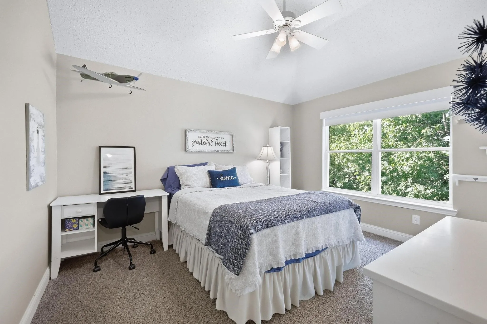Single Family Residence For Sale in Collin County , 10498 Balsam Court, Frisco, Texas 75033, 4 Bedroom, 3 Bathroom, 3 Garage spaces, 3,071 Sqft, built in 2000, mls#21385647, Real Estate Agent in Frisco, Homes For Sale in Collin county, Homes For Sale in Frisco, Realtor in Frisco Texas, Real Estate Brokerage Independent Realty Texas, Luminita Cordes Realtor