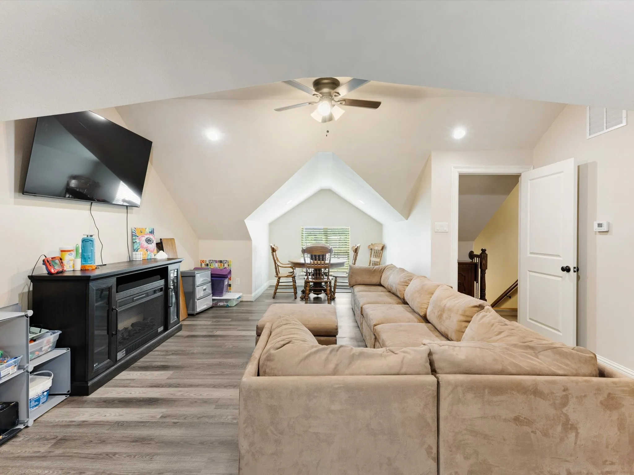 Single Family Residence For Sale in Collin County , 19079 Fm 2755, Royse City, Texas 75189, 3 Bedroom, 4 Bathroom, 3 Garage spaces, 3,982 Sqft, built in 2024, mls#21370434, Real Estate Agent in Royse City, Homes For Sale in Collin county, Homes For Sale in Royse City, Realtor in Royse City Texas, Real Estate Brokerage Independent Realty Texas, Luminita Cordes Realtor