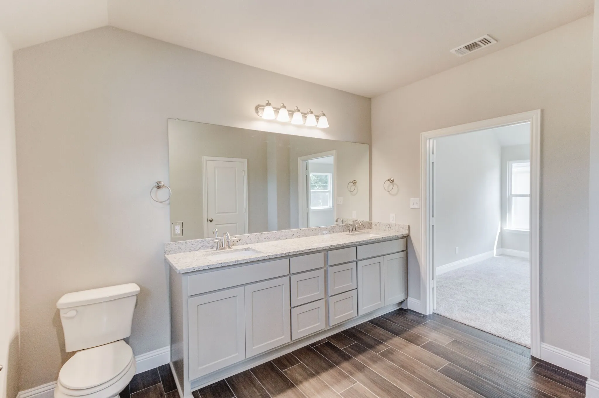 Single Family Residence For Rent in Grayson County , 789 WA Denton Drive, Van Alstyne, Texas 75495, 3 Bedroom, 3 Bathroom, 2 Garage spaces, 1,986 Sqft, built in 2023, mls#21388854, Real Estate Agent in Van Alstyne, Homes For Rent in Grayson county, Homes For Rent in Van Alstyne, Realtor in Van Alstyne Texas, Real Estate Brokerage Independent Realty Texas, Luminita Cordes Realtor