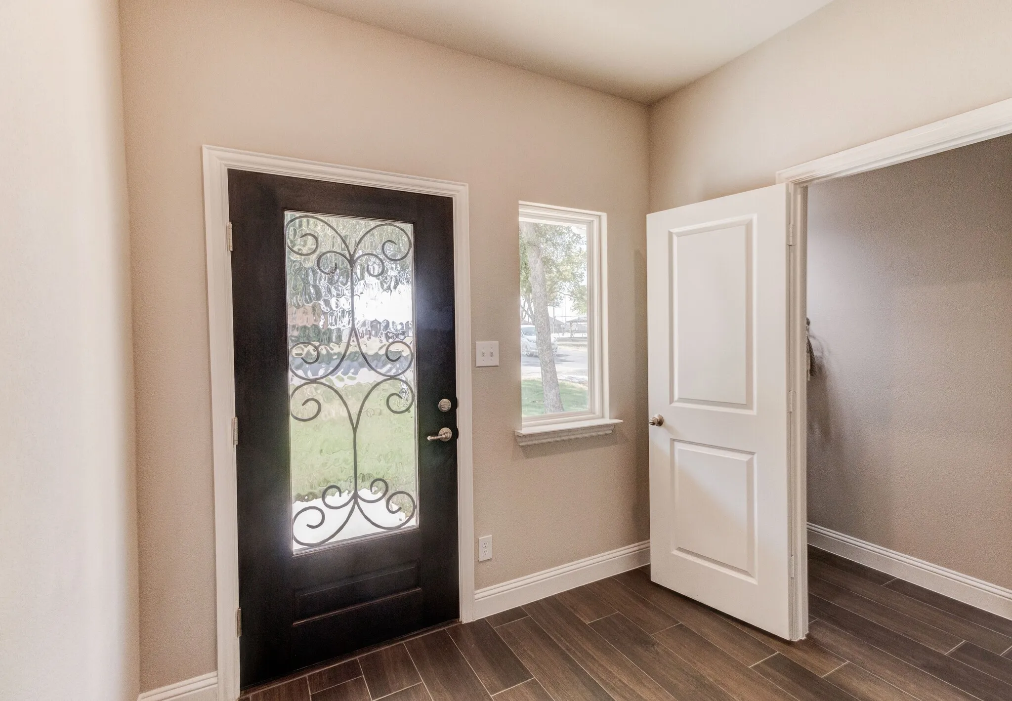 Single Family Residence For Rent in Grayson County , 789 WA Denton Drive, Van Alstyne, Texas 75495, 3 Bedroom, 3 Bathroom, 2 Garage spaces, 1,986 Sqft, built in 2023, mls#21388854, Real Estate Agent in Van Alstyne, Homes For Rent in Grayson county, Homes For Rent in Van Alstyne, Realtor in Van Alstyne Texas, Real Estate Brokerage Independent Realty Texas, Luminita Cordes Realtor