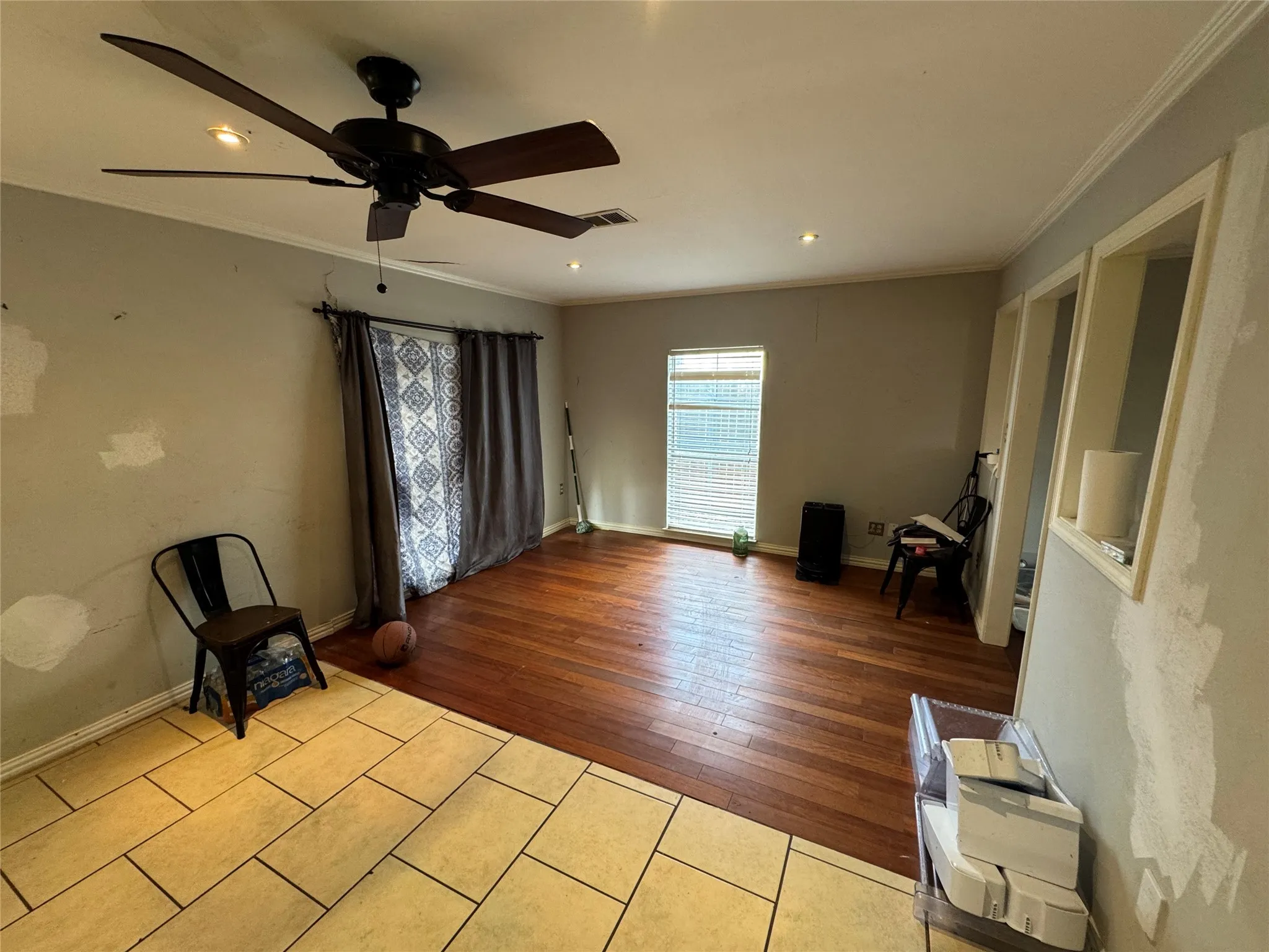 Single Family Residence For Sale in Dallas County , 3604 Heath Lane, Mesquite, Texas 75150, 3 Bedroom, 2 Bathroom, Garage spaces, 1,428 Sqft, built in 1961, mls#21388268, Real Estate Agent in Mesquite, Homes For Sale in Dallas county, Homes For Sale in Mesquite, Realtor in Mesquite Texas, Real Estate Brokerage Independent Realty Texas, Luminita Cordes Realtor