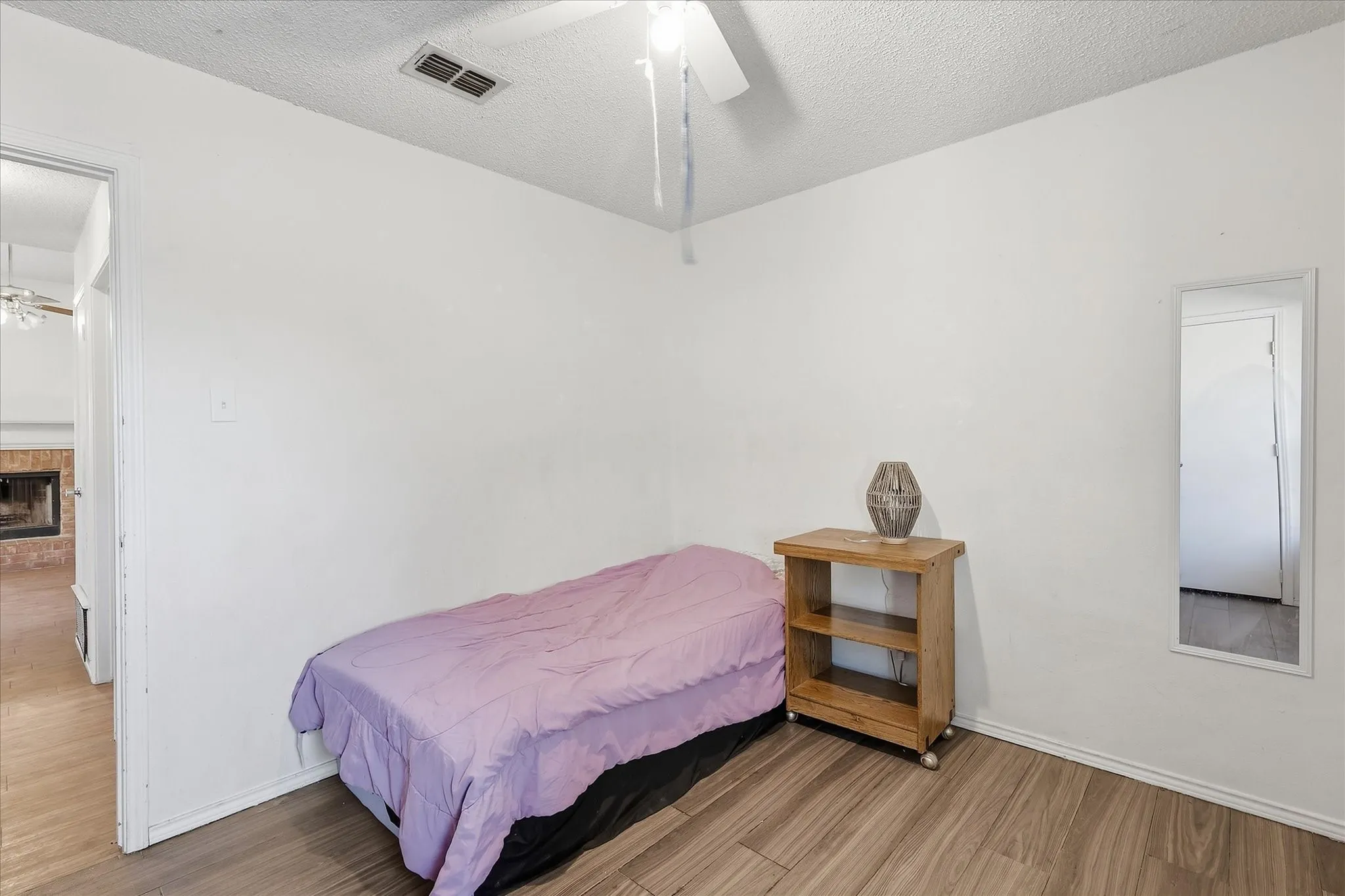 Single Family Residence For Sale in Denton County , 311 Alyse Road, Roanoke, Texas 76262, 3 Bedroom, 2 Bathroom, 2 Garage spaces, 1,548 Sqft, built in 1991, mls#21386240, Real Estate Agent in Roanoke, Homes For Sale in Denton county, Homes For Sale in Roanoke, Realtor in Roanoke Texas, Real Estate Brokerage Independent Realty Texas, Luminita Cordes Realtor