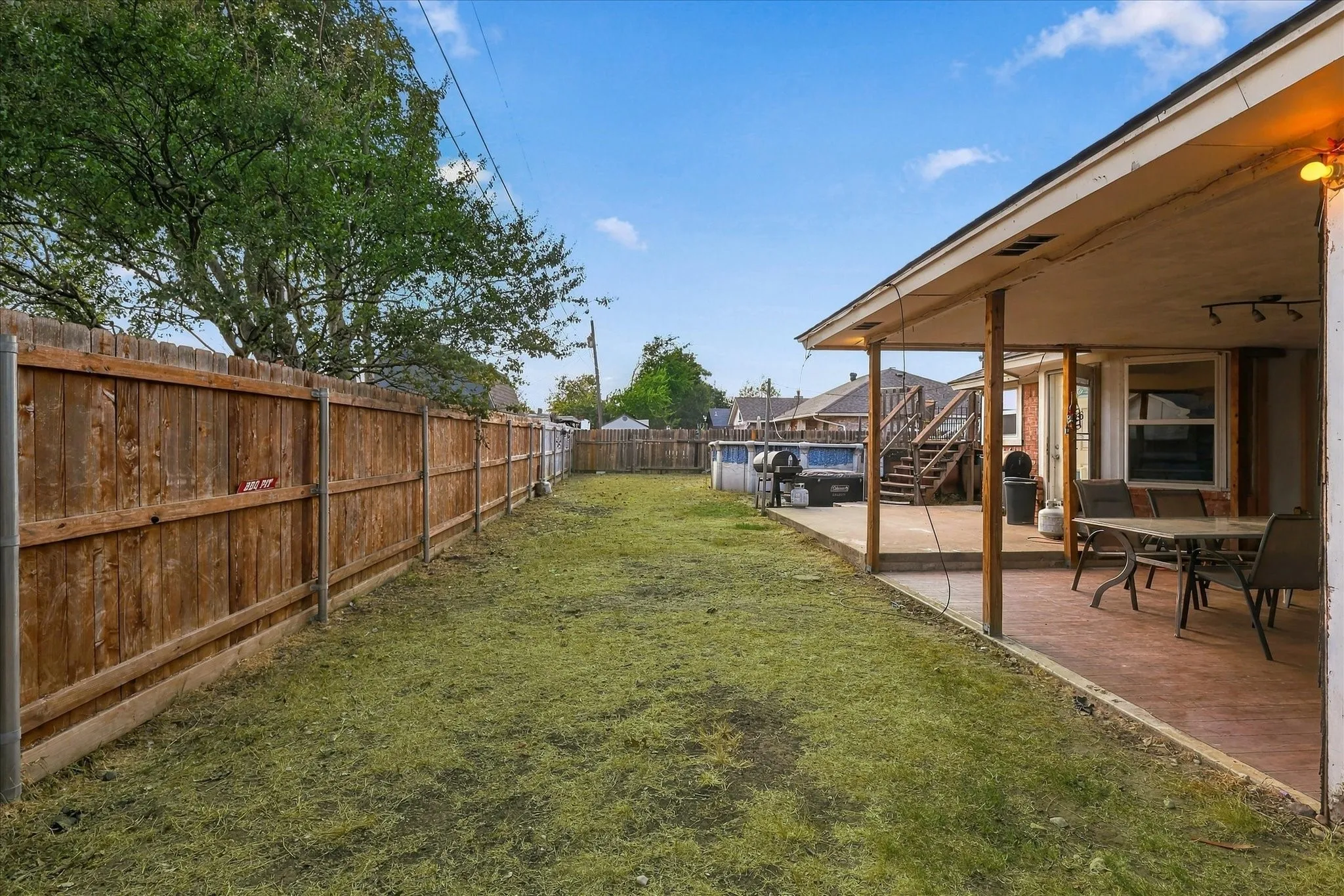 Single Family Residence For Sale in Denton County , 311 Alyse Road, Roanoke, Texas 76262, 3 Bedroom, 2 Bathroom, 2 Garage spaces, 1,548 Sqft, built in 1991, mls#21386240, Real Estate Agent in Roanoke, Homes For Sale in Denton county, Homes For Sale in Roanoke, Realtor in Roanoke Texas, Real Estate Brokerage Independent Realty Texas, Luminita Cordes Realtor