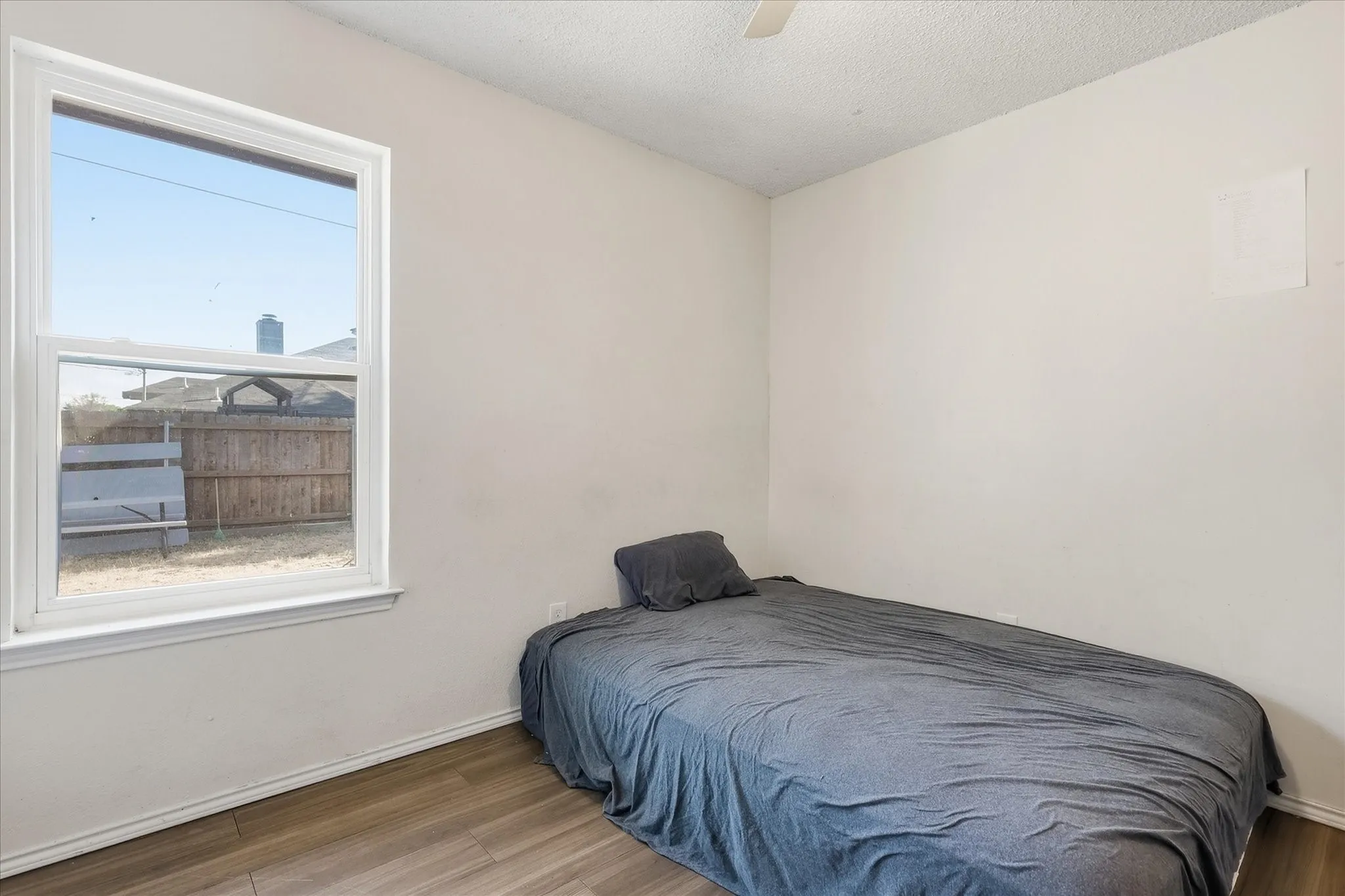 Single Family Residence For Sale in Denton County , 311 Alyse Road, Roanoke, Texas 76262, 3 Bedroom, 2 Bathroom, 2 Garage spaces, 1,548 Sqft, built in 1991, mls#21386240, Real Estate Agent in Roanoke, Homes For Sale in Denton county, Homes For Sale in Roanoke, Realtor in Roanoke Texas, Real Estate Brokerage Independent Realty Texas, Luminita Cordes Realtor