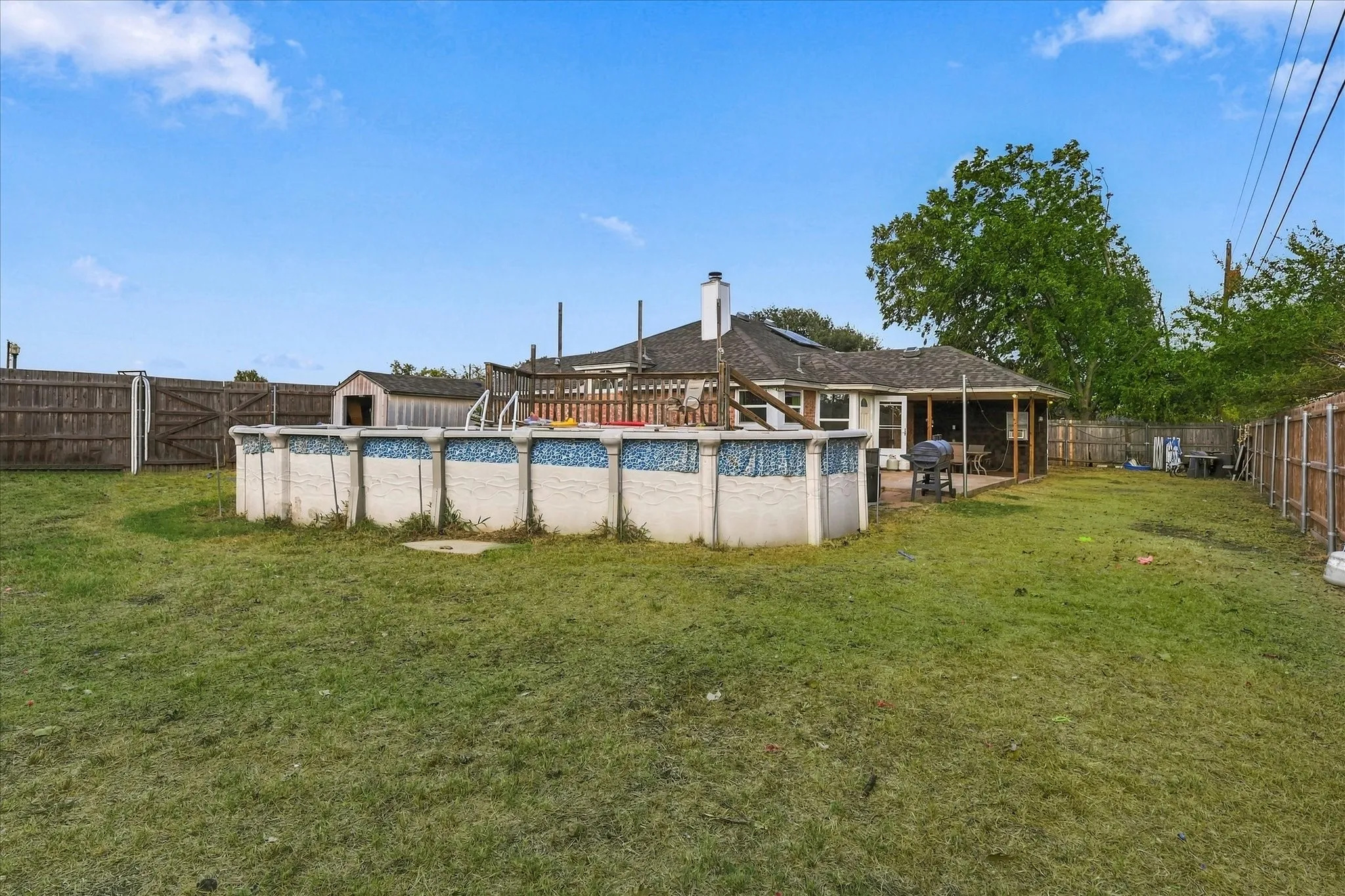Single Family Residence For Sale in Denton County , 311 Alyse Road, Roanoke, Texas 76262, 3 Bedroom, 2 Bathroom, 2 Garage spaces, 1,548 Sqft, built in 1991, mls#21386240, Real Estate Agent in Roanoke, Homes For Sale in Denton county, Homes For Sale in Roanoke, Realtor in Roanoke Texas, Real Estate Brokerage Independent Realty Texas, Luminita Cordes Realtor