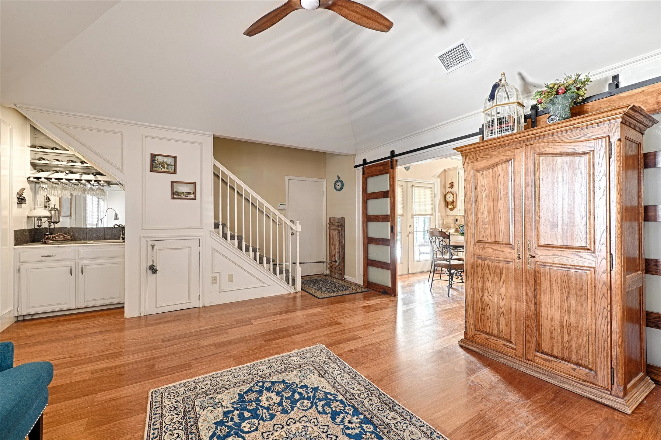 Single Family Residence For Sale in Dallas County , 1229 Jeanette Way, Carrollton, Texas 75006, 4 Bedroom, 3 Bathroom, 2 Garage spaces, 2,739 Sqft, built in 1987, mls#21388827, Real Estate Agent in Carrollton, Homes For Sale in Dallas county, Homes For Sale in Carrollton, Realtor in Carrollton Texas, Real Estate Brokerage Independent Realty Texas, Luminita Cordes Realtor