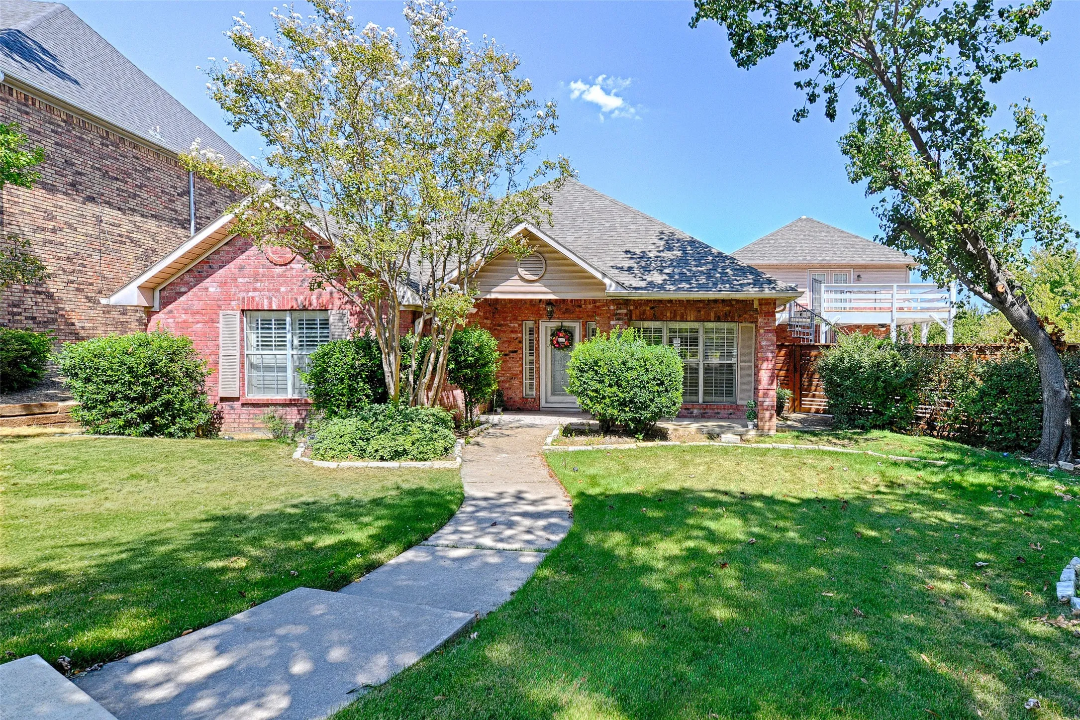 Single Family Residence For Sale in Dallas County , 1229 Jeanette Way, Carrollton, Texas 75006, 4 Bedroom, 3 Bathroom, 2 Garage spaces, 2,739 Sqft, built in 1987, mls#21388827, Real Estate Agent in Carrollton, Homes For Sale in Dallas county, Homes For Sale in Carrollton, Realtor in Carrollton Texas, Real Estate Brokerage Independent Realty Texas, Luminita Cordes Realtor