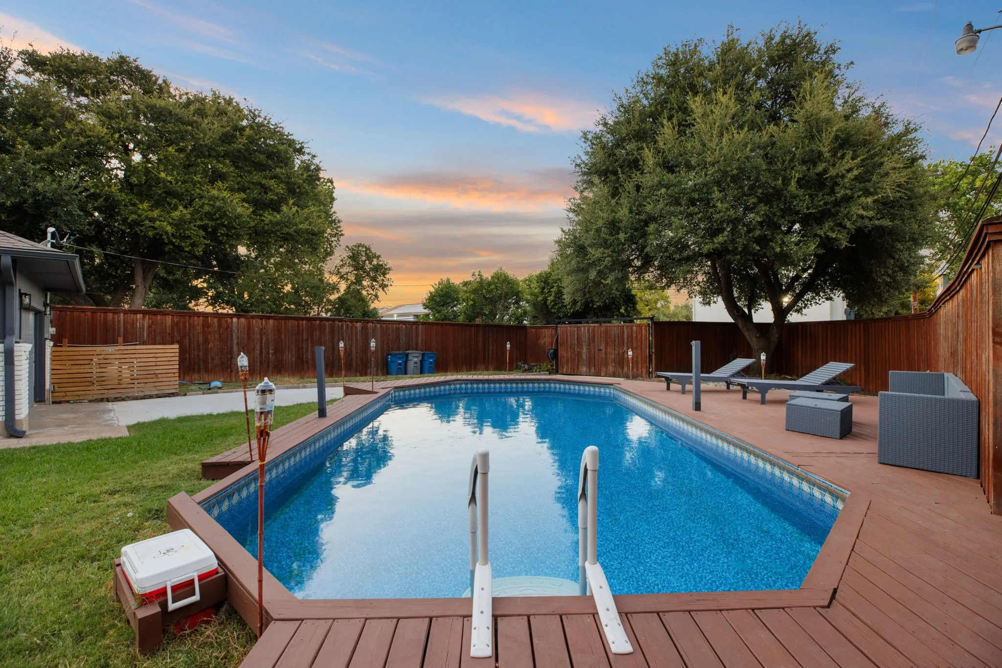 Single Family Residence For Rent in Dallas County , 10922 Ferndale Road, Dallas, Texas 75238, 4 Bedroom, 3 Bathroom, 2 Garage spaces, 2,496 Sqft, built in 1968, mls#21378515, Real Estate Agent in Dallas, Homes For Rent in Dallas county, Homes For Rent in Dallas, Realtor in Dallas Texas, Real Estate Brokerage Independent Realty Texas, Luminita Cordes Realtor