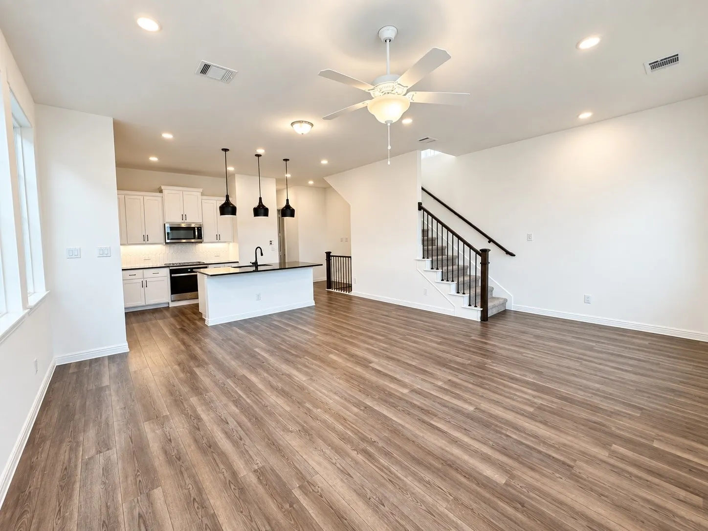 Single Family Residence For Rent in Dallas County , 4708 Craymore Road, Dallas, Texas 75228, 4 Bedroom, 4 Bathroom, 2 Garage spaces, 2,120 Sqft, built in 2024, mls#21388869, Real Estate Agent in Dallas, Homes For Rent in Dallas county, Homes For Rent in Dallas, Realtor in Dallas Texas, Real Estate Brokerage Independent Realty Texas, Luminita Cordes Realtor