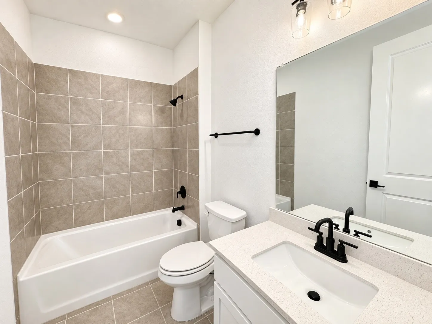 Single Family Residence For Rent in Dallas County , 4708 Craymore Road, Dallas, Texas 75228, 4 Bedroom, 4 Bathroom, 2 Garage spaces, 2,120 Sqft, built in 2024, mls#21388869, Real Estate Agent in Dallas, Homes For Rent in Dallas county, Homes For Rent in Dallas, Realtor in Dallas Texas, Real Estate Brokerage Independent Realty Texas, Luminita Cordes Realtor
