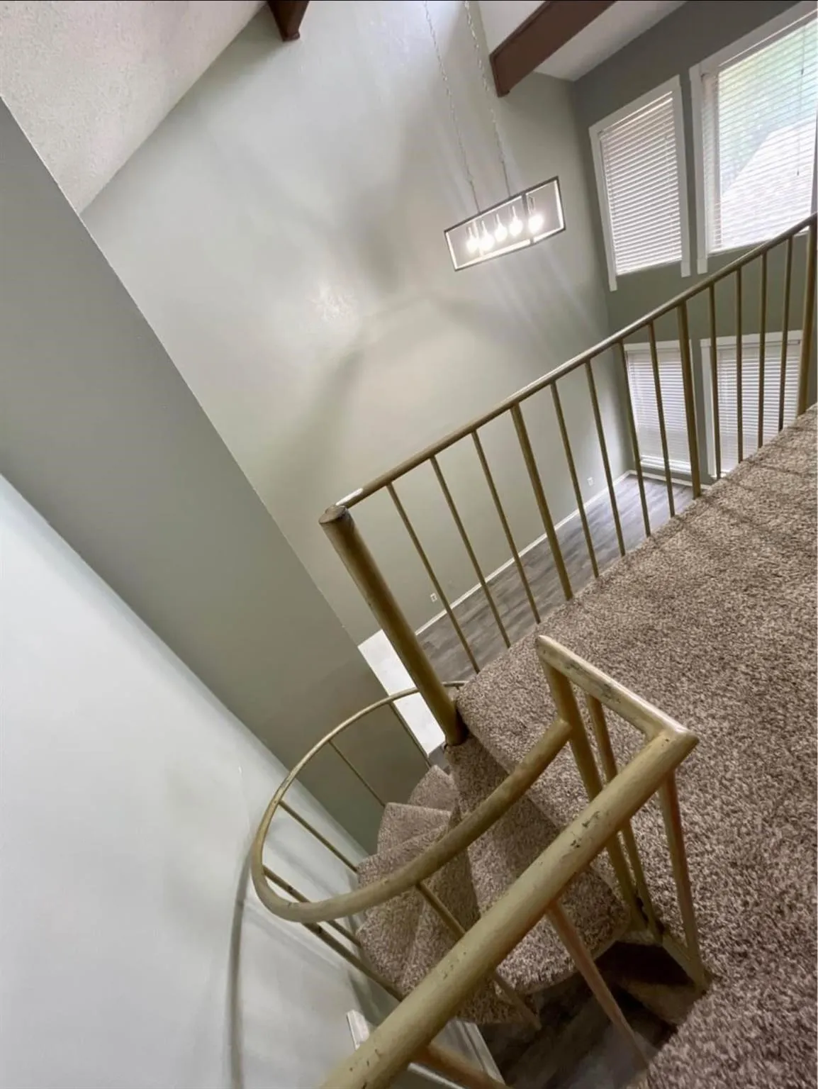 Townhouse For Rent in Dallas County , 9820 Smokefeather Lane, Dallas, Texas 75243, 2 Bedroom, 2 Bathroom, 2 Garage spaces, 1,684 Sqft, built in 1978, mls#21388871, Real Estate Agent in Dallas, Homes For Rent in Dallas county, Homes For Rent in Dallas, Realtor in Dallas Texas, Real Estate Brokerage Independent Realty Texas, Luminita Cordes Realtor