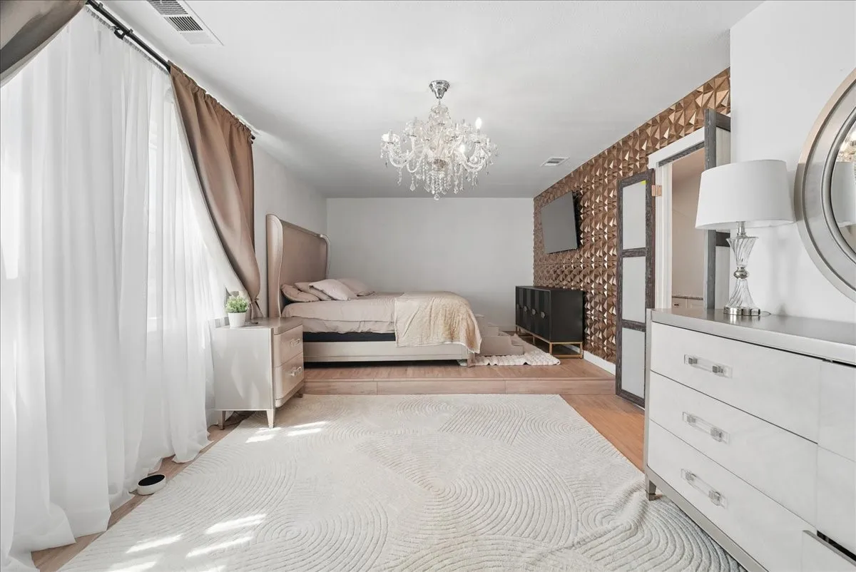 Single Family Residence For Sale in Dallas County , 1635 Aurora Drive, Richardson, Texas 75081, 3 Bedroom, 3 Bathroom, 2 Garage spaces, 2,032 Sqft, built in 1973, mls#21385487, Real Estate Agent in Richardson, Homes For Sale in Dallas county, Homes For Sale in Richardson, Realtor in Richardson Texas, Real Estate Brokerage Independent Realty Texas, Luminita Cordes Realtor
