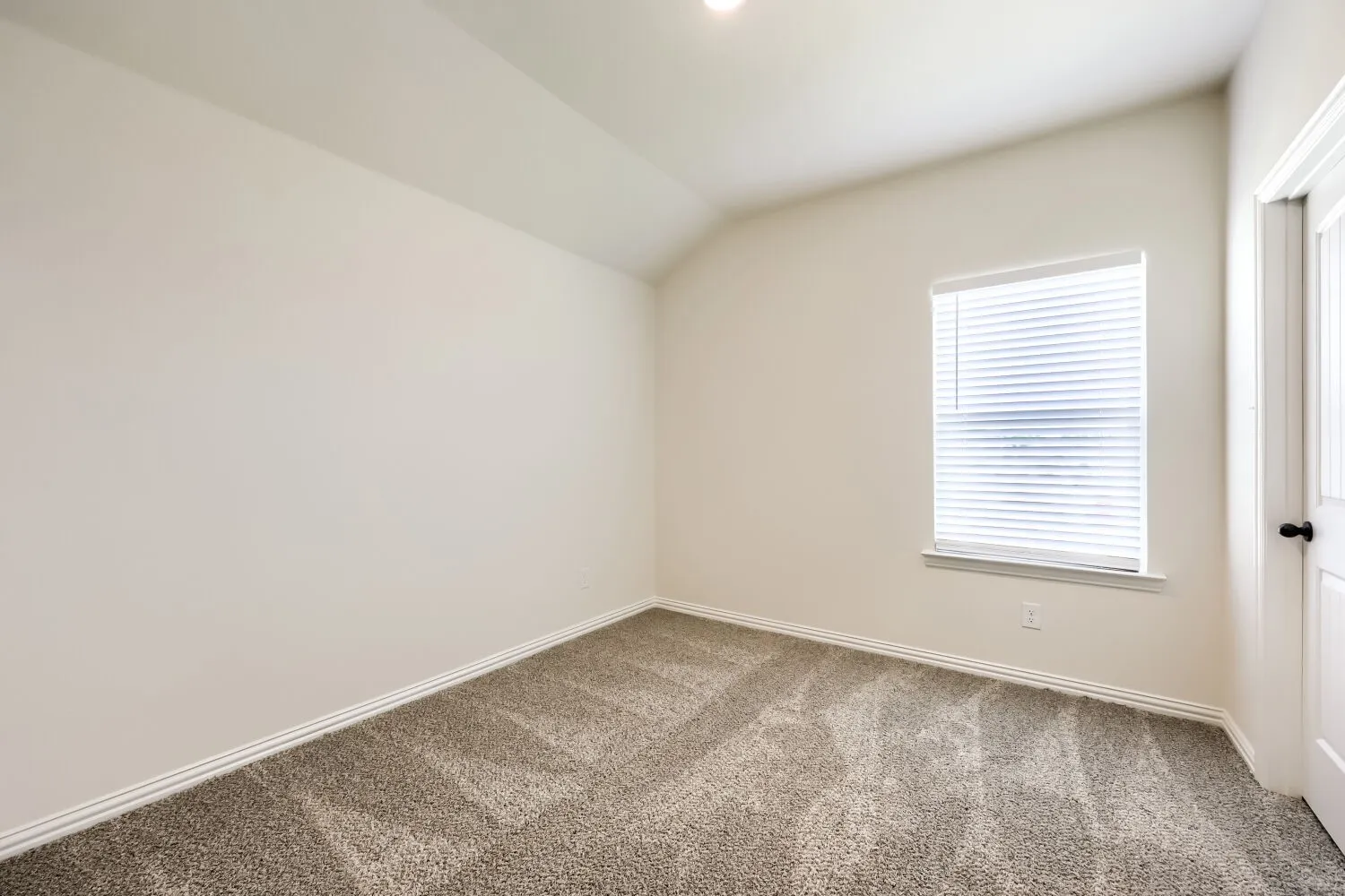 Single Family Residence For Sale in Johnson County , 1605 Annabelle Street, Cleburne, Texas 76031, 4 Bedroom, 3 Bathroom, 2 Garage spaces, 2,152 Sqft, built in 2024, mls#21388474, Real Estate Agent in Cleburne, Homes For Sale in Johnson county, Homes For Sale in Cleburne, Realtor in Cleburne Texas, Real Estate Brokerage Independent Realty Texas, Luminita Cordes Realtor