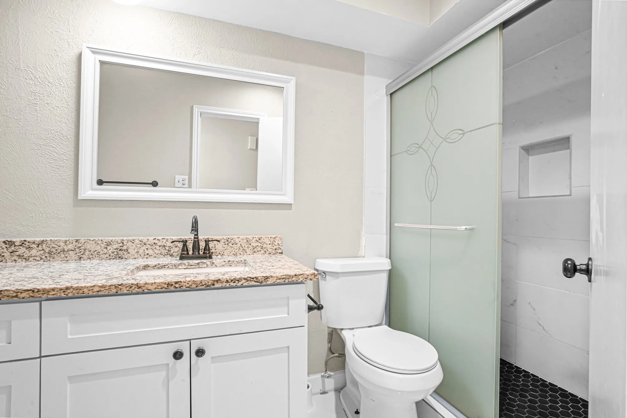 Single Family Residence For Sale in Dallas County , 2609 Still Meadow Road, Irving, Texas 75060, 3 Bedroom, 3 Bathroom, 2 Garage spaces, 2,095 Sqft, built in 1975, mls#21388429, Real Estate Agent in Irving, Homes For Sale in Dallas county, Homes For Sale in Irving, Realtor in Irving Texas, Real Estate Brokerage Independent Realty Texas, Luminita Cordes Realtor