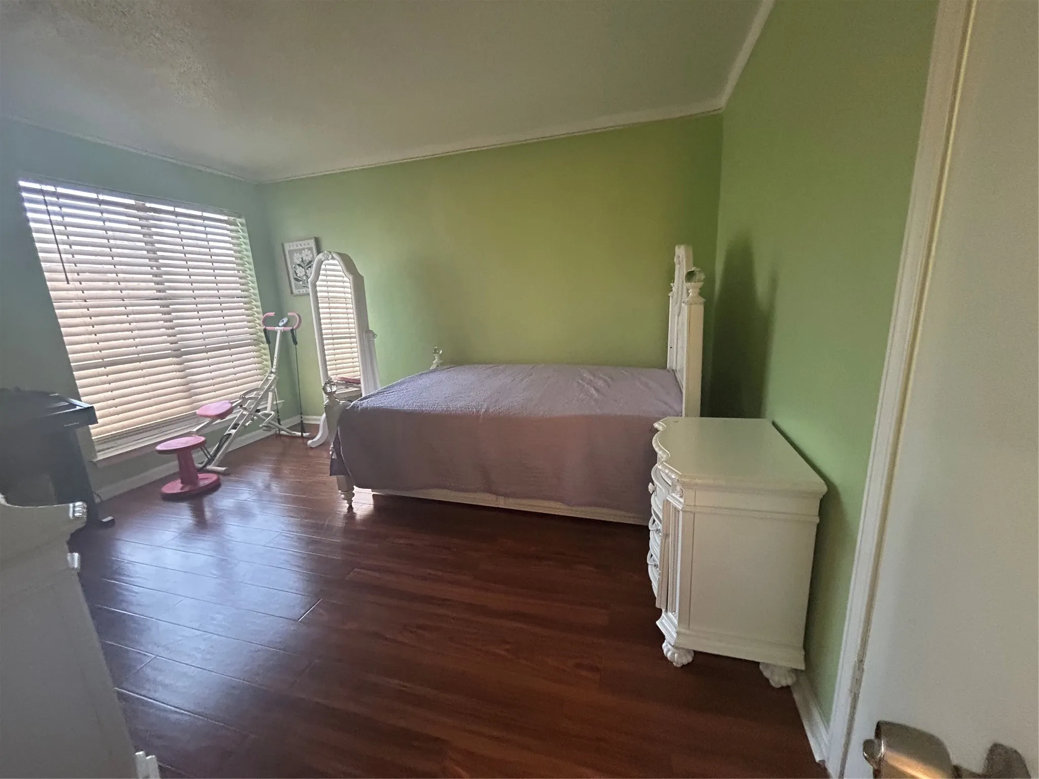 Townhouse For Sale in Dallas County , 2317 Trellis Place, Richardson, Texas 75081, 3 Bedroom, 2 Bathroom, Garage spaces, 1,156 Sqft, built in 1973, mls#21383147, Real Estate Agent in Richardson, Homes For Sale in Dallas county, Homes For Sale in Richardson, Realtor in Richardson Texas, Real Estate Brokerage Independent Realty Texas, Luminita Cordes Realtor