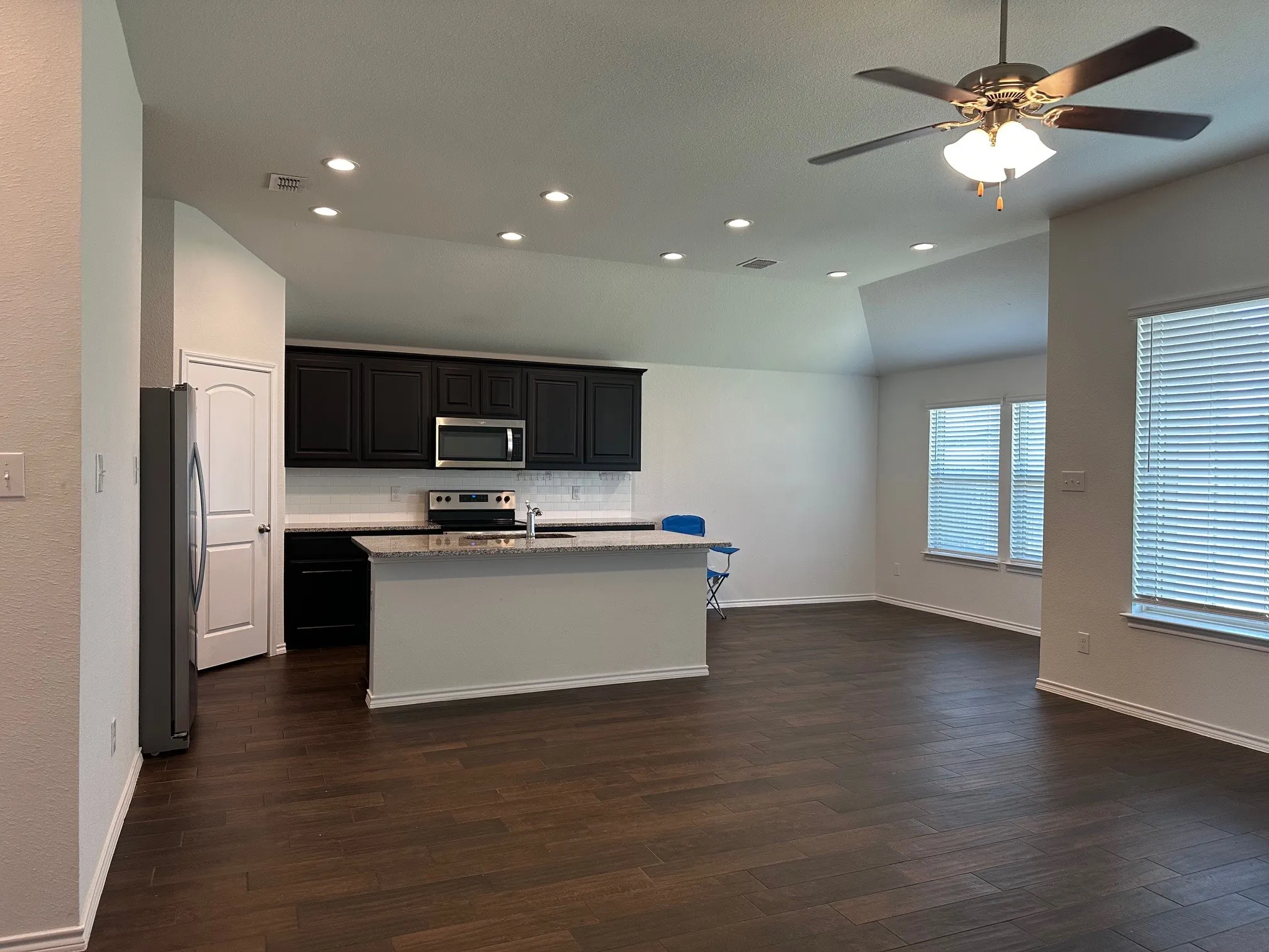 Single Family Residence For Sale in Tarrant County , 3112 Montego Bay Lane, Fort Worth, Texas 76123, 3 Bedroom, 2 Bathroom, 2 Garage spaces, 1,536 Sqft, built in 2020, mls#21388884, Real Estate Agent in Fort Worth, Homes For Sale in Tarrant county, Homes For Sale in Fort Worth, Realtor in Fort Worth Texas, Real Estate Brokerage Independent Realty Texas, Luminita Cordes Realtor