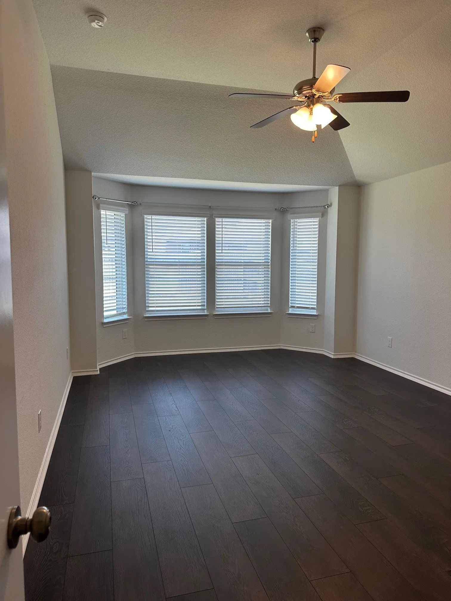 Single Family Residence For Sale in Tarrant County , 3112 Montego Bay Lane, Fort Worth, Texas 76123, 3 Bedroom, 2 Bathroom, 2 Garage spaces, 1,536 Sqft, built in 2020, mls#21388884, Real Estate Agent in Fort Worth, Homes For Sale in Tarrant county, Homes For Sale in Fort Worth, Realtor in Fort Worth Texas, Real Estate Brokerage Independent Realty Texas, Luminita Cordes Realtor