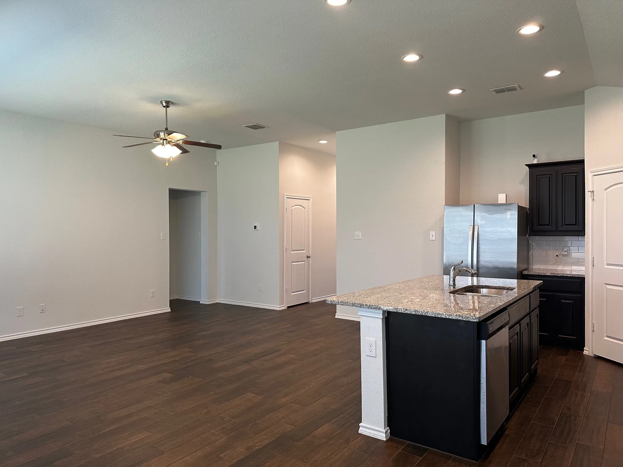 Single Family Residence For Sale in Tarrant County , 3112 Montego Bay Lane, Fort Worth, Texas 76123, 3 Bedroom, 2 Bathroom, 2 Garage spaces, 1,536 Sqft, built in 2020, mls#21388884, Real Estate Agent in Fort Worth, Homes For Sale in Tarrant county, Homes For Sale in Fort Worth, Realtor in Fort Worth Texas, Real Estate Brokerage Independent Realty Texas, Luminita Cordes Realtor