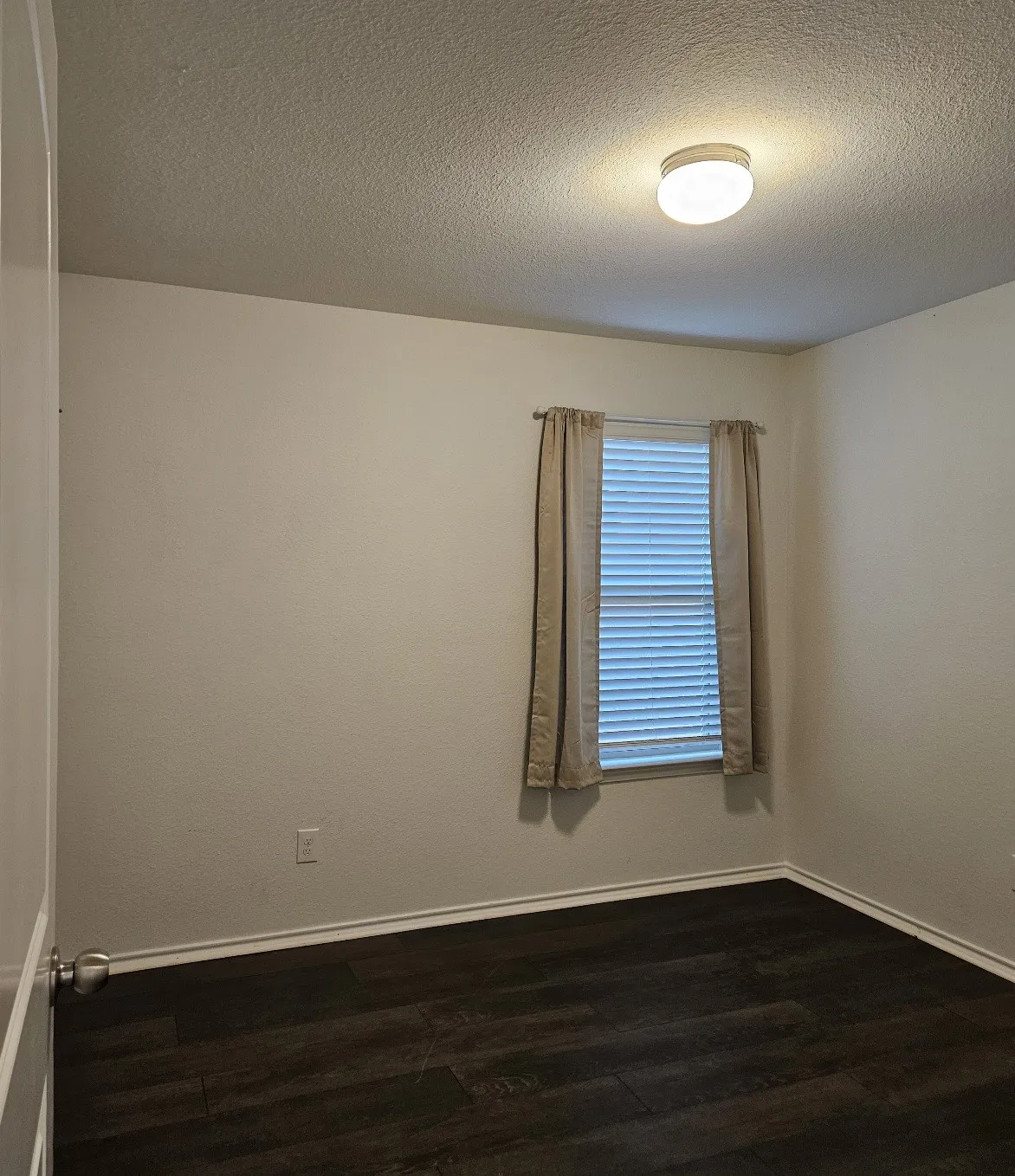 Single Family Residence For Sale in Tarrant County , 3112 Montego Bay Lane, Fort Worth, Texas 76123, 3 Bedroom, 2 Bathroom, 2 Garage spaces, 1,536 Sqft, built in 2020, mls#21388884, Real Estate Agent in Fort Worth, Homes For Sale in Tarrant county, Homes For Sale in Fort Worth, Realtor in Fort Worth Texas, Real Estate Brokerage Independent Realty Texas, Luminita Cordes Realtor