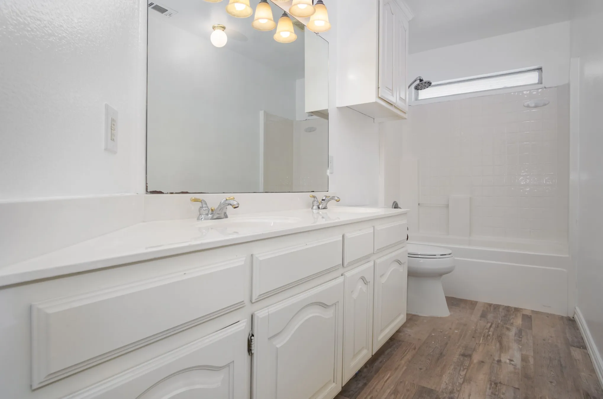 Single Family Residence For Rent in Tarrant County , 4704 Carolina Trace Trail, Fort Worth, Texas 76244, 4 Bedroom, 3 Bathroom, 2 Garage spaces, 2,470 Sqft, built in 1999, mls#21388883, Real Estate Agent in Fort Worth, Homes For Rent in Tarrant county, Homes For Rent in Fort Worth, Realtor in Fort Worth Texas, Real Estate Brokerage Independent Realty Texas, Luminita Cordes Realtor