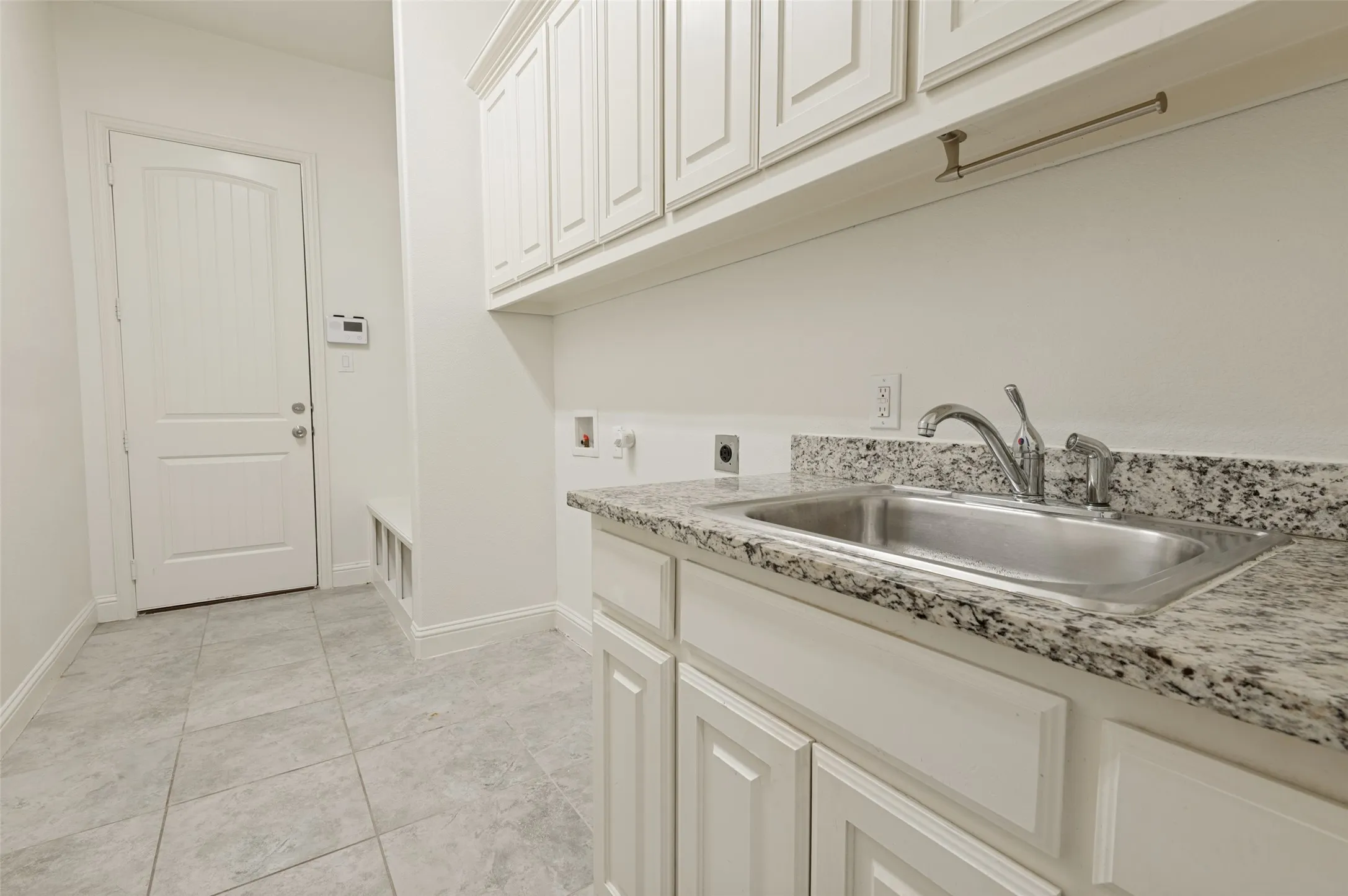 Single Family Residence For Sale in Tarrant County , 901 Colby Drive, Mansfield, Texas 76063, 4 Bedroom, 3 Bathroom, 3 Garage spaces, 3,606 Sqft, built in 2016, mls#21388881, Real Estate Agent in Mansfield, Homes For Sale in Tarrant county, Homes For Sale in Mansfield, Realtor in Mansfield Texas, Real Estate Brokerage Independent Realty Texas, Luminita Cordes Realtor