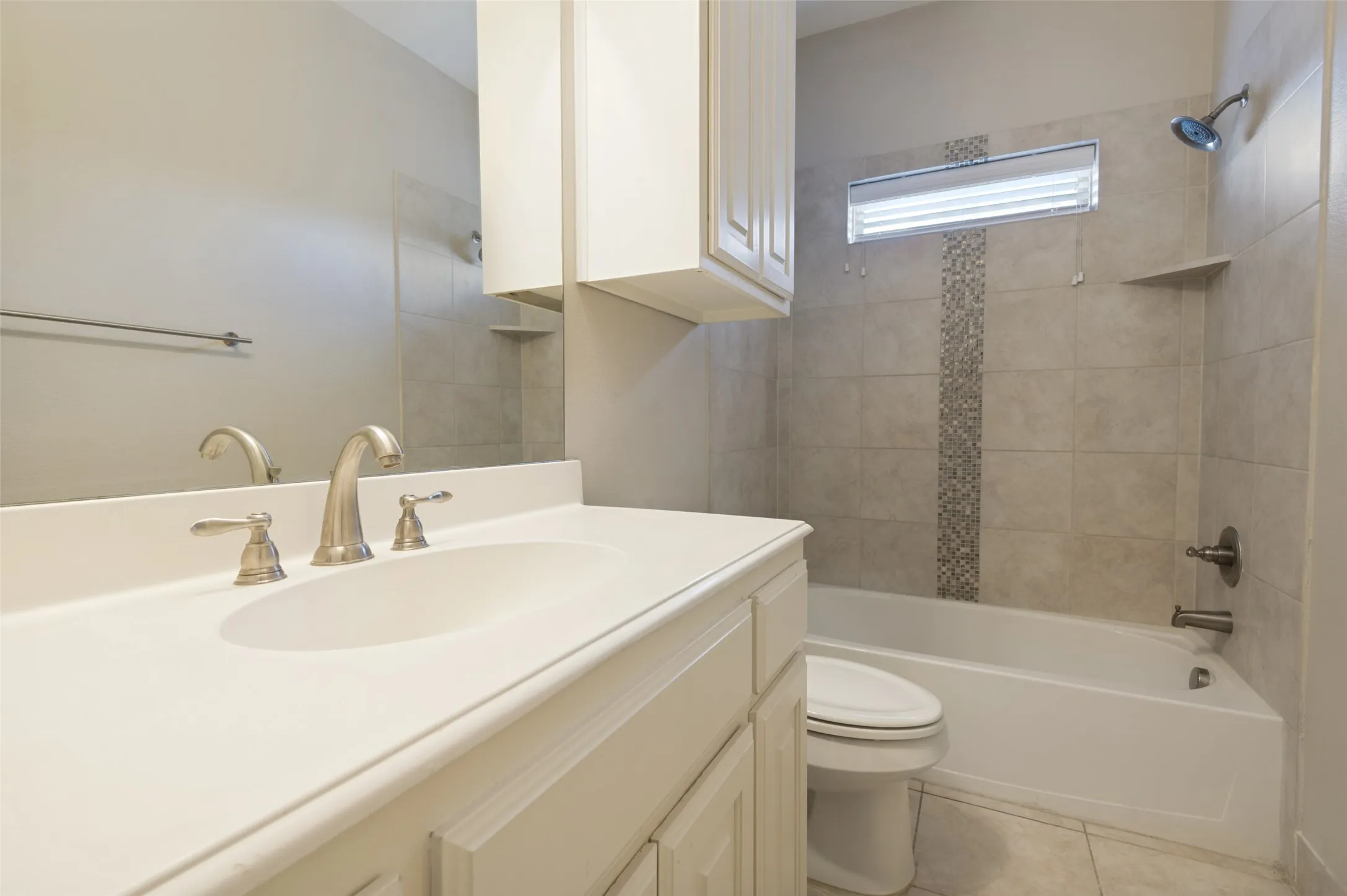 Single Family Residence For Sale in Tarrant County , 901 Colby Drive, Mansfield, Texas 76063, 4 Bedroom, 3 Bathroom, 3 Garage spaces, 3,606 Sqft, built in 2016, mls#21388881, Real Estate Agent in Mansfield, Homes For Sale in Tarrant county, Homes For Sale in Mansfield, Realtor in Mansfield Texas, Real Estate Brokerage Independent Realty Texas, Luminita Cordes Realtor