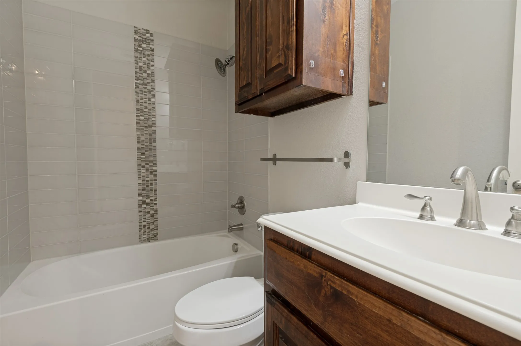Single Family Residence For Sale in Tarrant County , 901 Colby Drive, Mansfield, Texas 76063, 4 Bedroom, 3 Bathroom, 3 Garage spaces, 3,606 Sqft, built in 2016, mls#21388881, Real Estate Agent in Mansfield, Homes For Sale in Tarrant county, Homes For Sale in Mansfield, Realtor in Mansfield Texas, Real Estate Brokerage Independent Realty Texas, Luminita Cordes Realtor