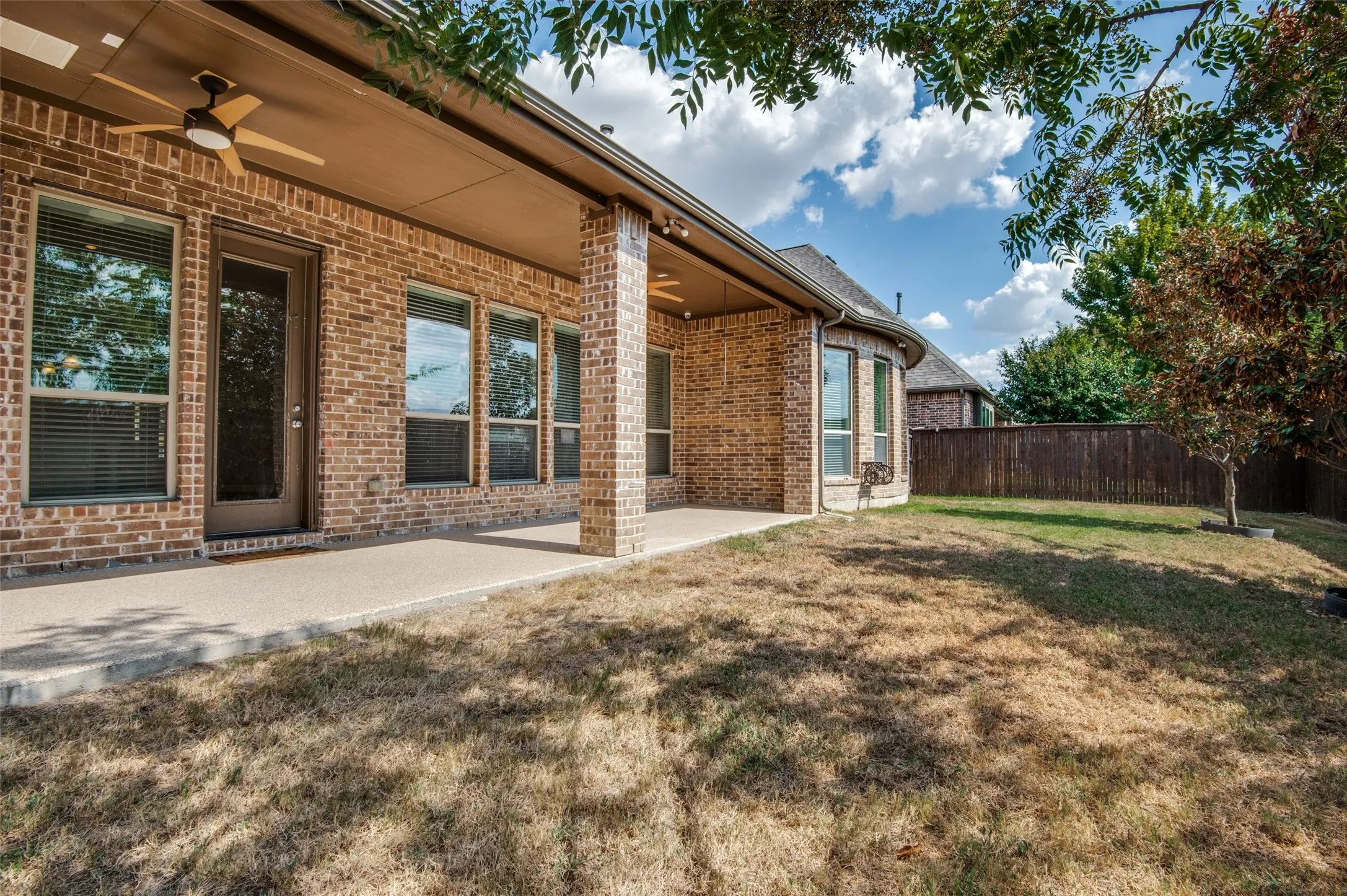 Single Family Residence For Sale in Tarrant County , 901 Colby Drive, Mansfield, Texas 76063, 4 Bedroom, 3 Bathroom, 3 Garage spaces, 3,606 Sqft, built in 2016, mls#21388881, Real Estate Agent in Mansfield, Homes For Sale in Tarrant county, Homes For Sale in Mansfield, Realtor in Mansfield Texas, Real Estate Brokerage Independent Realty Texas, Luminita Cordes Realtor
