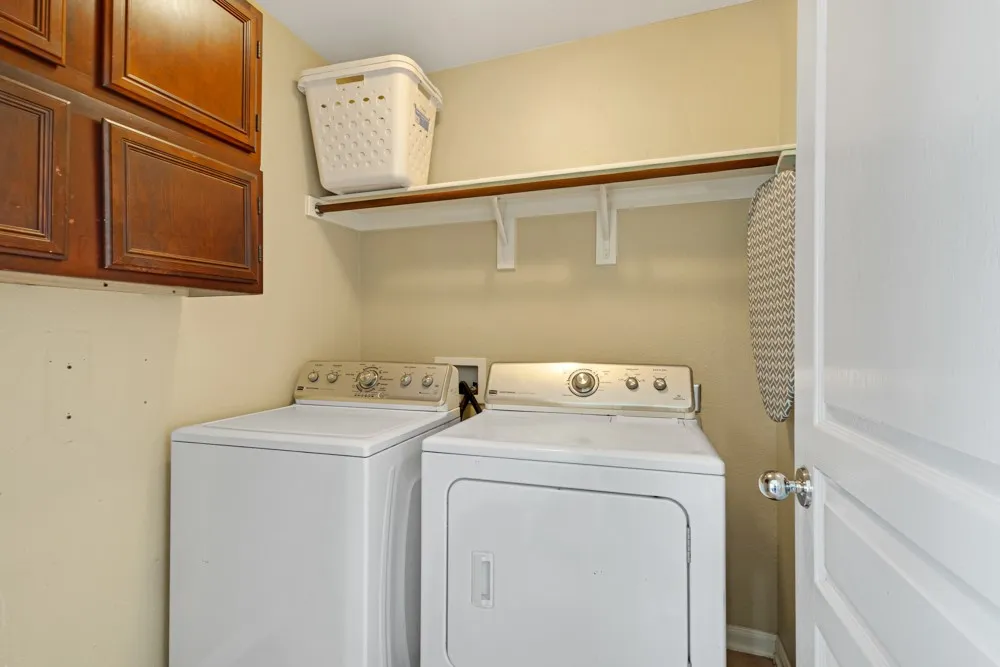 Single Family Residence For Rent in Tarrant County , 2932 Milby Oaks Drive, Fort Worth, Texas 76244, 4 Bedroom, 2 Bathroom, 2 Garage spaces, 1,801 Sqft, built in 2006, mls#21388057, Real Estate Agent in Fort Worth, Homes For Rent in Tarrant county, Homes For Rent in Fort Worth, Realtor in Fort Worth Texas, Real Estate Brokerage Independent Realty Texas, Luminita Cordes Realtor