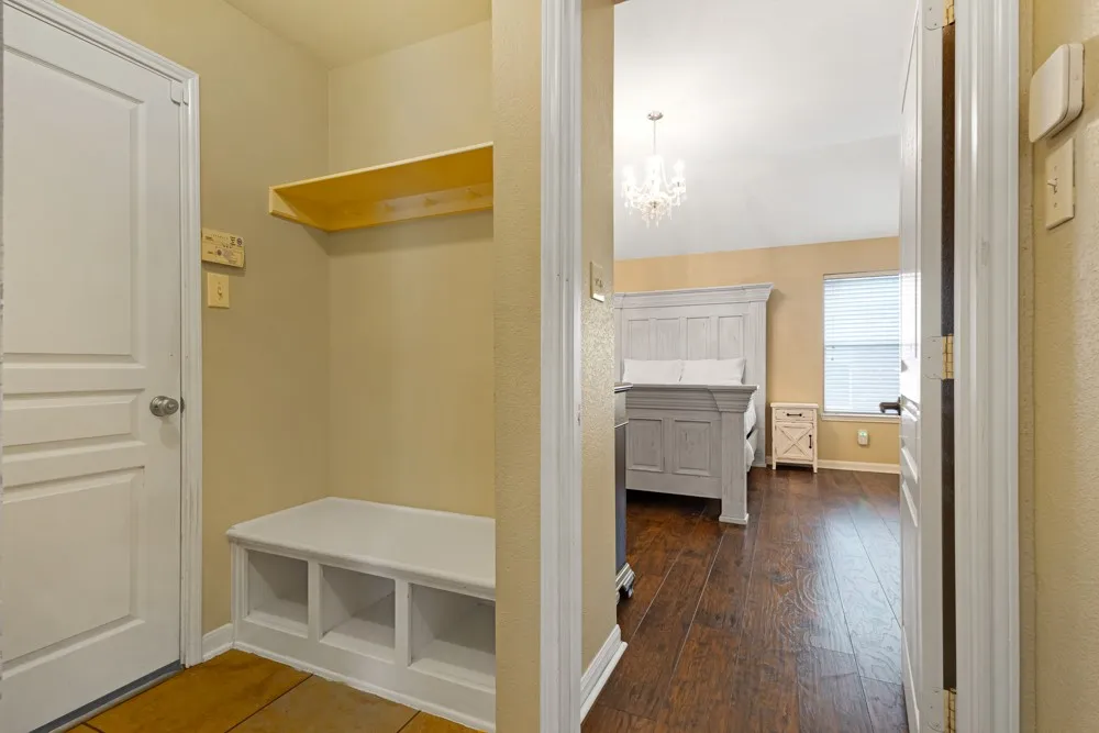 Single Family Residence For Rent in Tarrant County , 2932 Milby Oaks Drive, Fort Worth, Texas 76244, 4 Bedroom, 2 Bathroom, 2 Garage spaces, 1,801 Sqft, built in 2006, mls#21388057, Real Estate Agent in Fort Worth, Homes For Rent in Tarrant county, Homes For Rent in Fort Worth, Realtor in Fort Worth Texas, Real Estate Brokerage Independent Realty Texas, Luminita Cordes Realtor