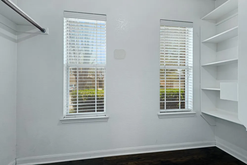 Single Family Residence For Rent in Tarrant County , 2932 Milby Oaks Drive, Fort Worth, Texas 76244, 4 Bedroom, 2 Bathroom, 2 Garage spaces, 1,801 Sqft, built in 2006, mls#21388057, Real Estate Agent in Fort Worth, Homes For Rent in Tarrant county, Homes For Rent in Fort Worth, Realtor in Fort Worth Texas, Real Estate Brokerage Independent Realty Texas, Luminita Cordes Realtor