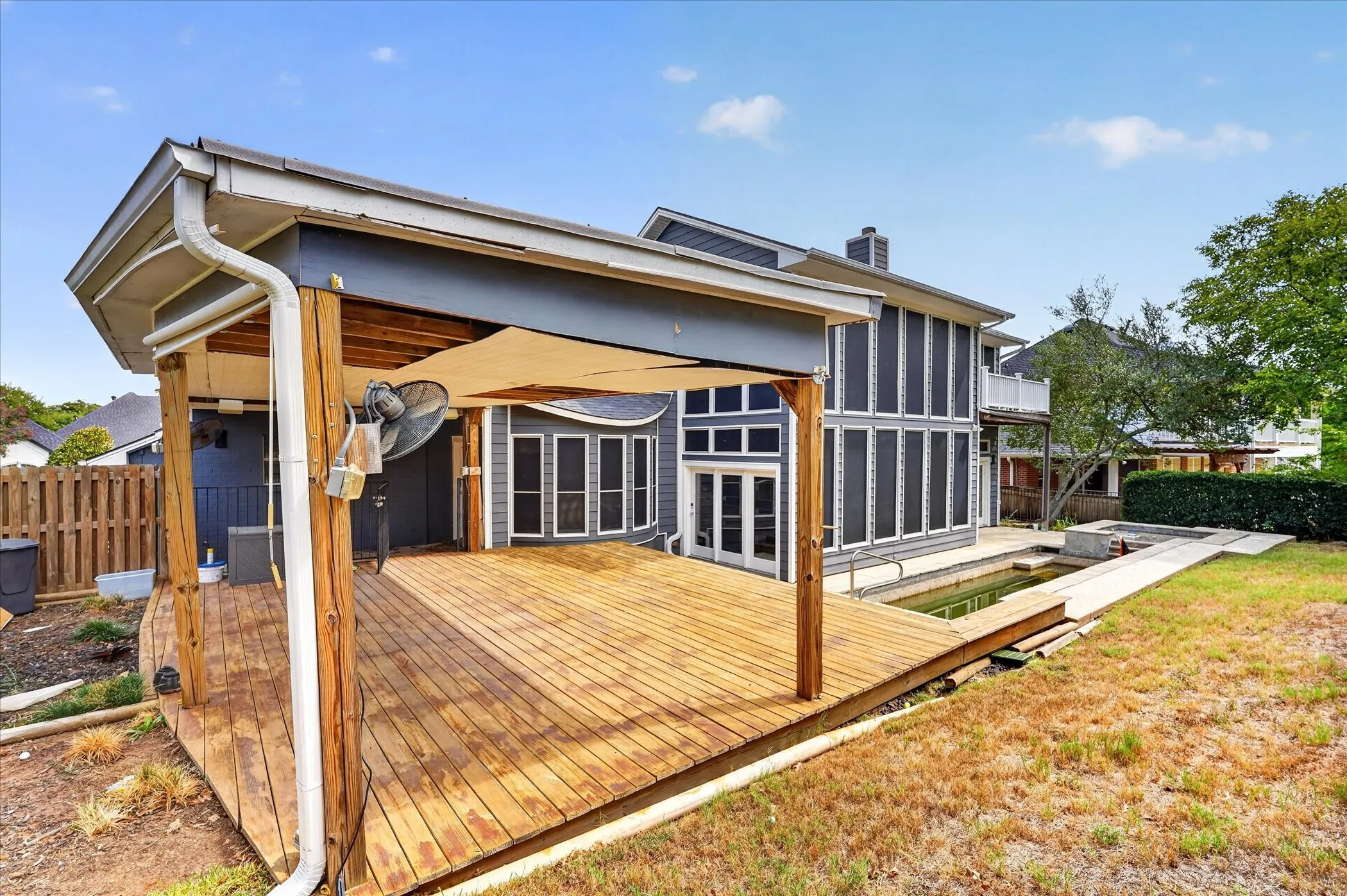 Single Family Residence For Sale in Tarrant County , 811 Turnberry Drive, Mansfield, Texas 76063, 4 Bedroom, 3 Bathroom, 2 Garage spaces, 2,906 Sqft, built in 1988, mls#21388893, Real Estate Agent in Mansfield, Homes For Sale in Tarrant county, Homes For Sale in Mansfield, Realtor in Mansfield Texas, Real Estate Brokerage Independent Realty Texas, Luminita Cordes Realtor