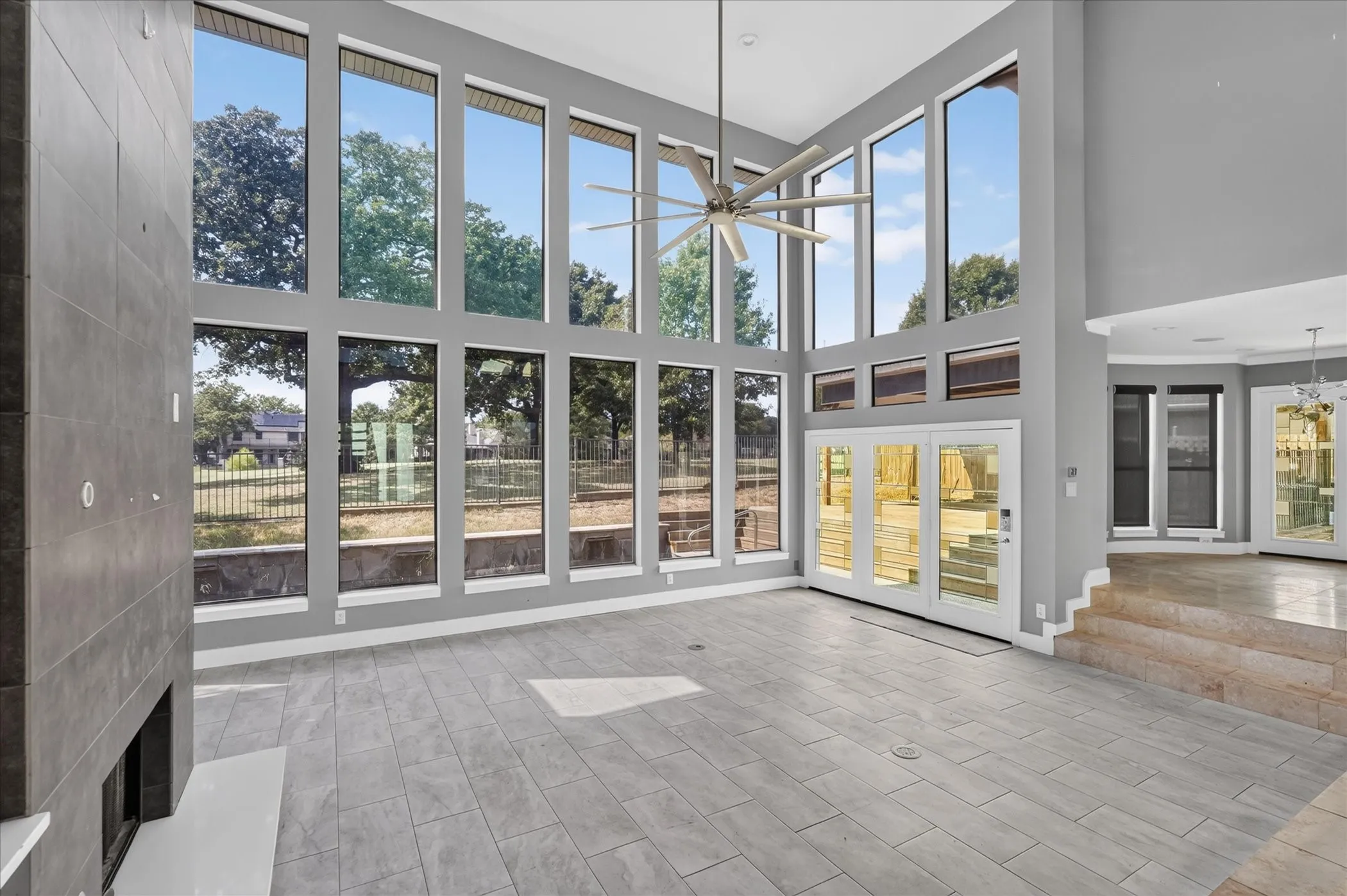 Single Family Residence For Sale in Tarrant County , 811 Turnberry Drive, Mansfield, Texas 76063, 4 Bedroom, 3 Bathroom, 2 Garage spaces, 2,906 Sqft, built in 1988, mls#21388893, Real Estate Agent in Mansfield, Homes For Sale in Tarrant county, Homes For Sale in Mansfield, Realtor in Mansfield Texas, Real Estate Brokerage Independent Realty Texas, Luminita Cordes Realtor