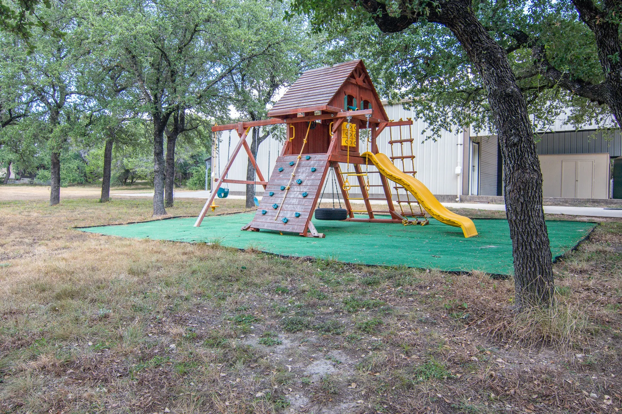 Single Family Residence For Sale in Travis County , 20608 Live Oak Street, Leander, Texas 78641, 4 Bedroom, 4 Bathroom, 2 Garage spaces, 3,637 Sqft, built in 2001, mls#21388895, Real Estate Agent in Leander, Homes For Sale in Travis county, Homes For Sale in Leander, Realtor in Leander Texas, Real Estate Brokerage Independent Realty Texas, Luminita Cordes Realtor
