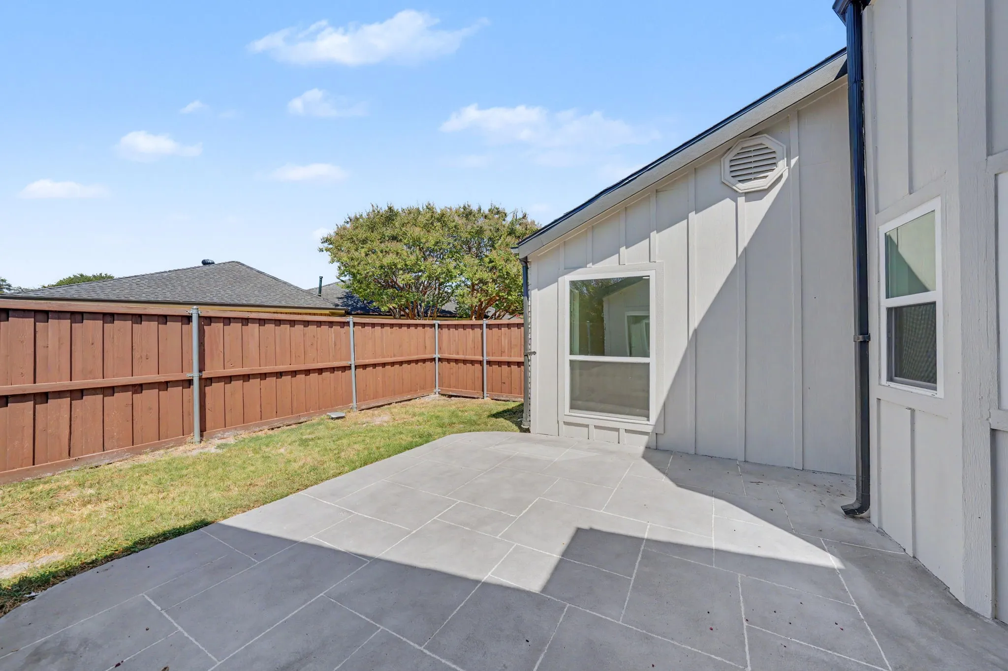 Single Family Residence For Rent in Collin County , 4001 Bullock Drive, Plano, Texas 75023, 5 Bedroom, 4 Bathroom, 2 Garage spaces, 2,686 Sqft, built in 1978, mls#21388899, Real Estate Agent in Plano, Homes For Rent in Collin county, Homes For Rent in Plano, Realtor in Plano Texas, Real Estate Brokerage Independent Realty Texas, Luminita Cordes Realtor