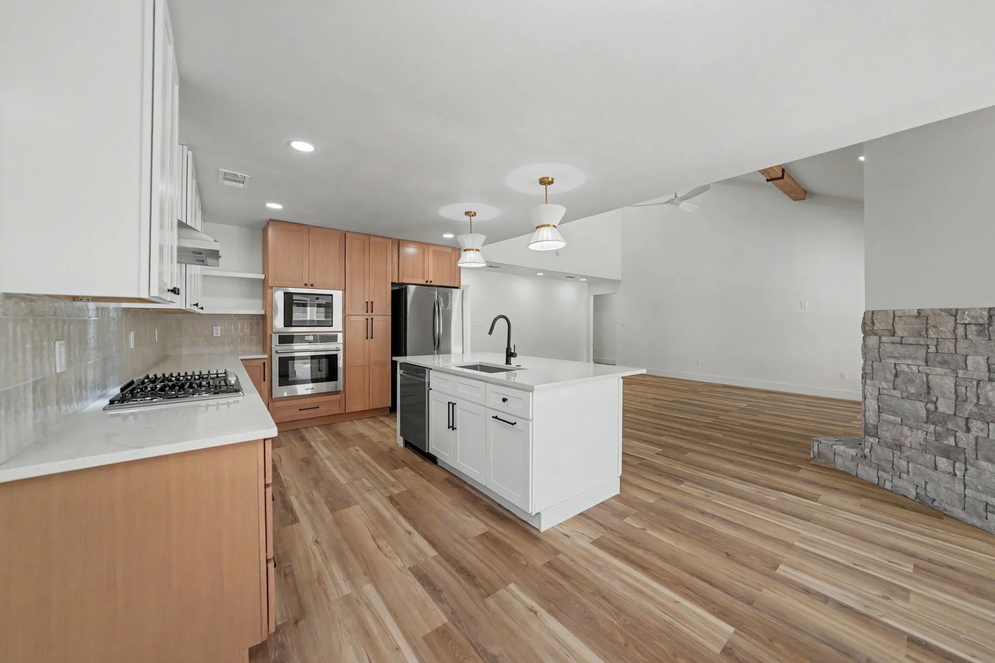 Single Family Residence For Rent in Collin County , 4001 Bullock Drive, Plano, Texas 75023, 5 Bedroom, 4 Bathroom, 2 Garage spaces, 2,686 Sqft, built in 1978, mls#21388899, Real Estate Agent in Plano, Homes For Rent in Collin county, Homes For Rent in Plano, Realtor in Plano Texas, Real Estate Brokerage Independent Realty Texas, Luminita Cordes Realtor