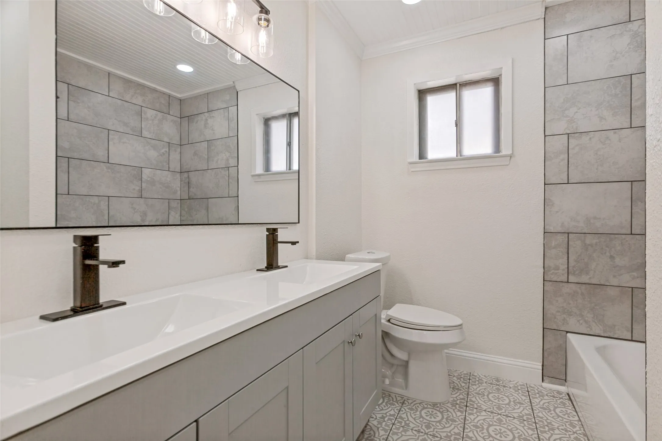 Single Family Residence For Sale in Dallas County , 1503 Richland Drive, Richardson, Texas 75081, 4 Bedroom, 2 Bathroom, 2 Garage spaces, 2,172 Sqft, built in 1973, mls#21388849, Real Estate Agent in Richardson, Homes For Sale in Dallas county, Homes For Sale in Richardson, Realtor in Richardson Texas, Real Estate Brokerage Independent Realty Texas, Luminita Cordes Realtor