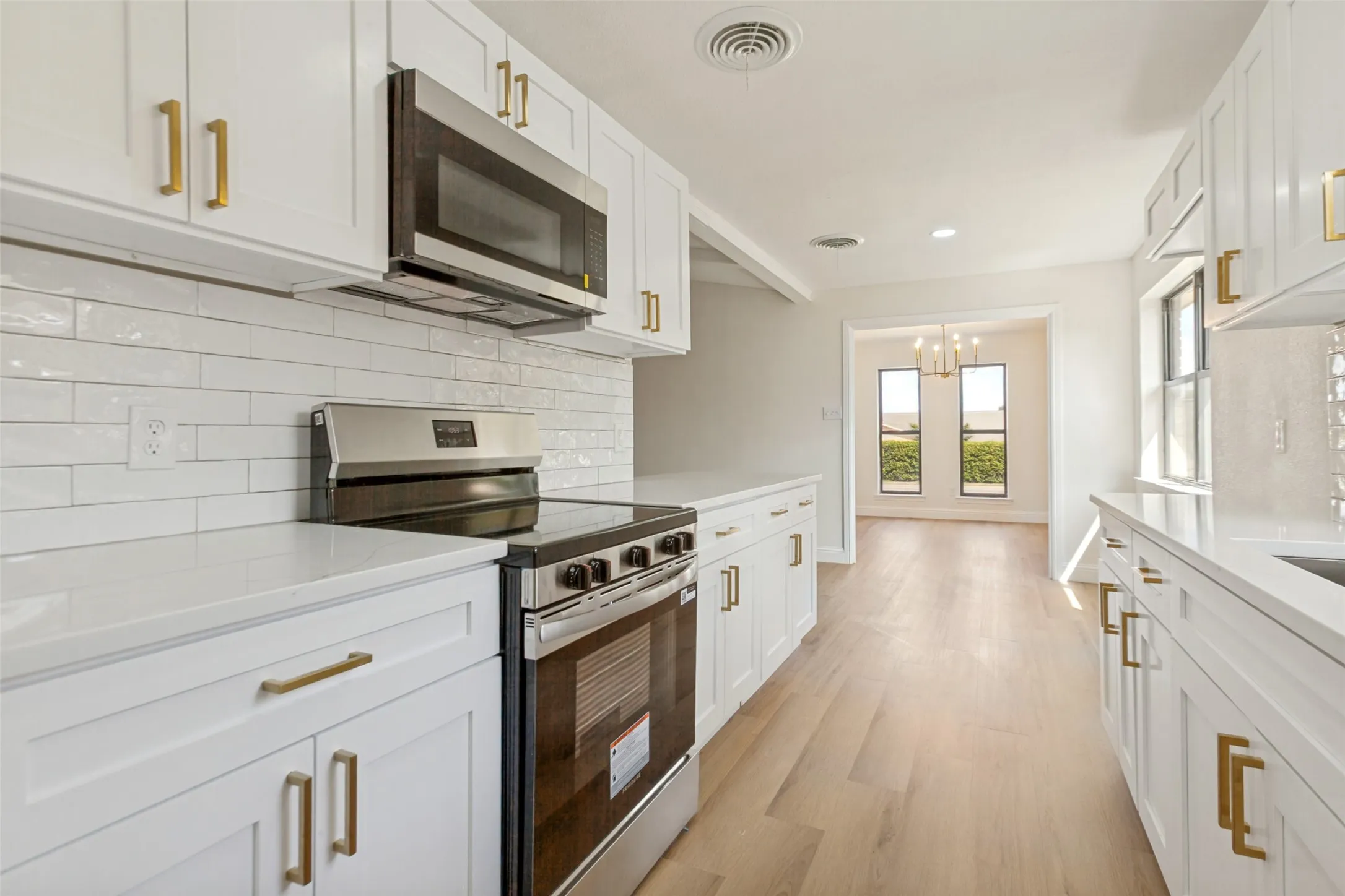 Single Family Residence For Sale in Dallas County , 1503 Richland Drive, Richardson, Texas 75081, 4 Bedroom, 2 Bathroom, 2 Garage spaces, 2,172 Sqft, built in 1973, mls#21388849, Real Estate Agent in Richardson, Homes For Sale in Dallas county, Homes For Sale in Richardson, Realtor in Richardson Texas, Real Estate Brokerage Independent Realty Texas, Luminita Cordes Realtor