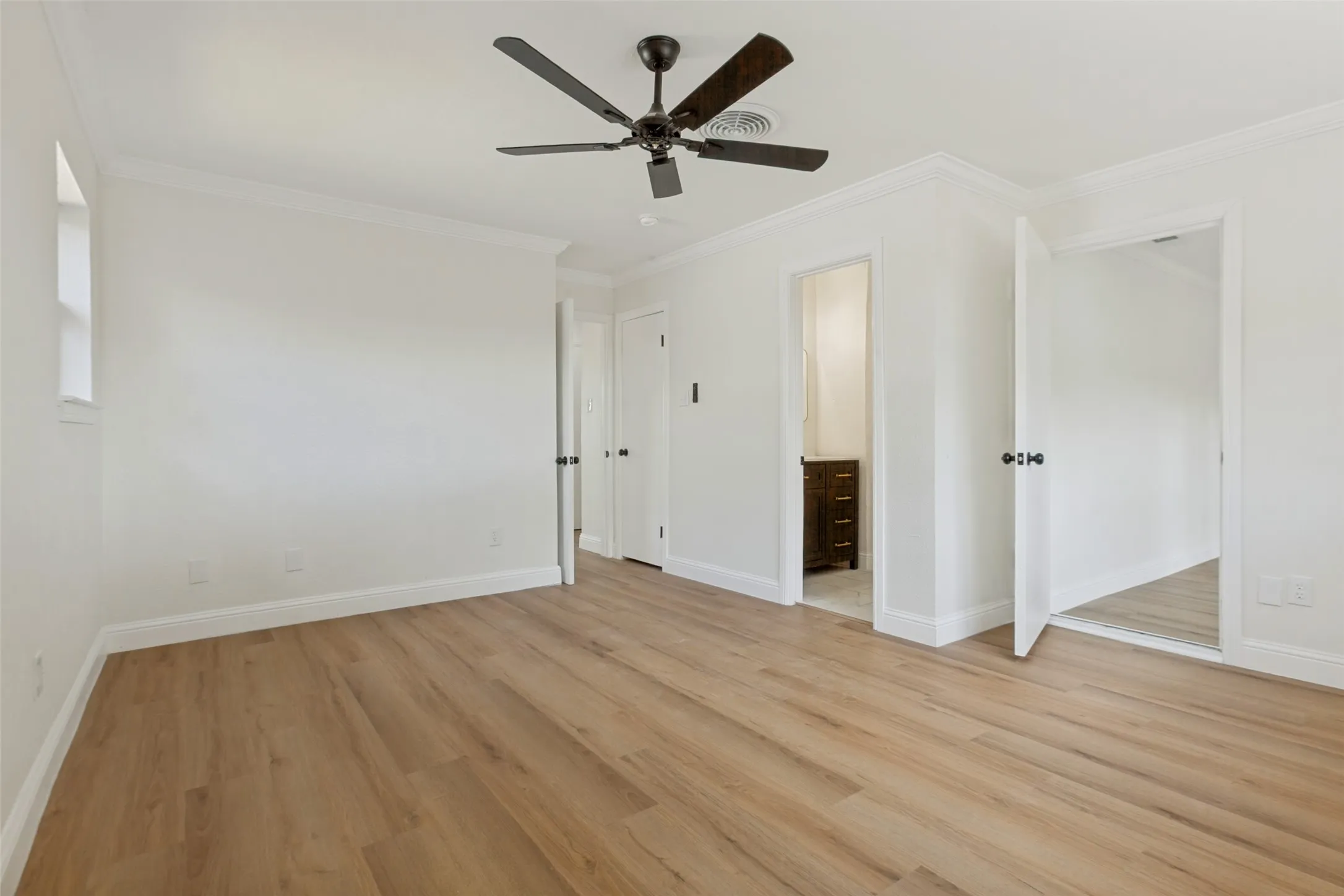 Single Family Residence For Sale in Dallas County , 1503 Richland Drive, Richardson, Texas 75081, 4 Bedroom, 2 Bathroom, 2 Garage spaces, 2,172 Sqft, built in 1973, mls#21388849, Real Estate Agent in Richardson, Homes For Sale in Dallas county, Homes For Sale in Richardson, Realtor in Richardson Texas, Real Estate Brokerage Independent Realty Texas, Luminita Cordes Realtor