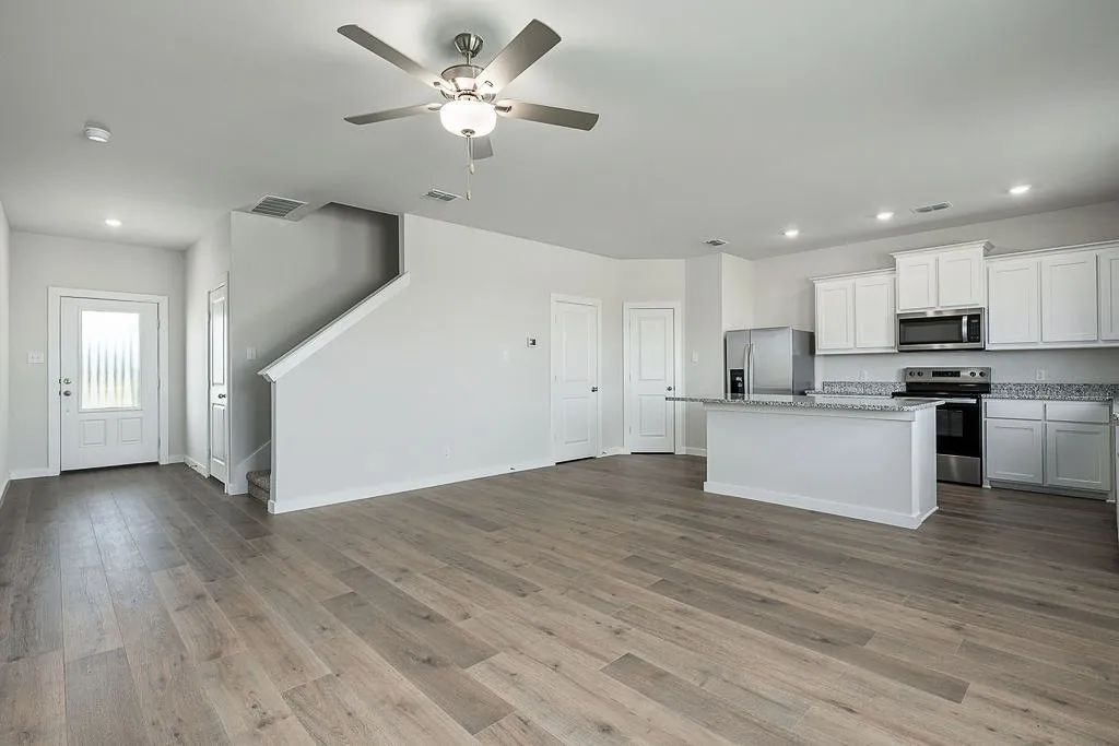 Single Family Residence For Sale in Hunt County , 1302 Reed Street, Greenville, Texas 75401, 3 Bedroom, 3 Bathroom, 2 Garage spaces, 1,627 Sqft, built in 2026, mls#21388908, Real Estate Agent in Greenville, Homes For Sale in Hunt county, Homes For Sale in Greenville, Realtor in Greenville Texas, Real Estate Brokerage Independent Realty Texas, Luminita Cordes Realtor