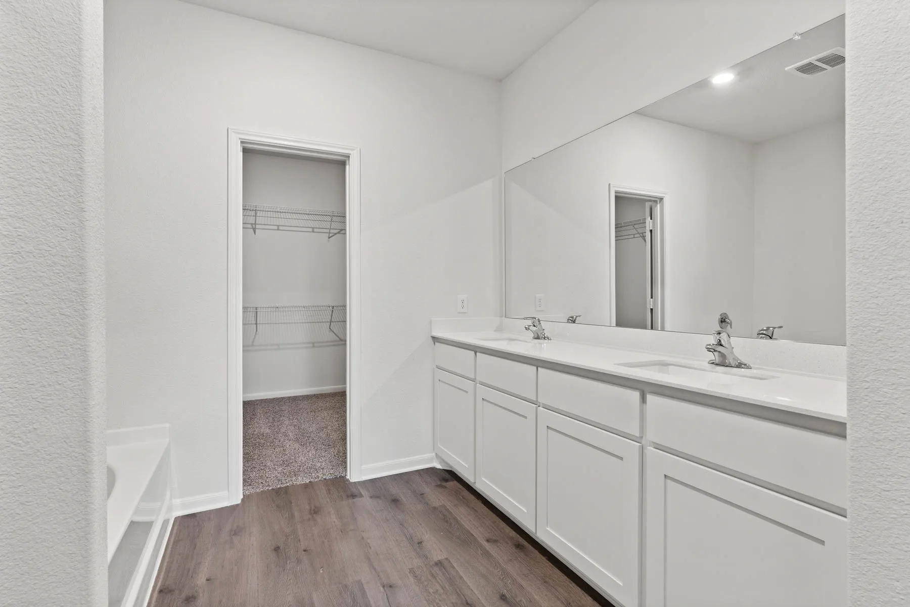 Single Family Residence For Sale in Hunt County , 1502 Garfield Drive, Greenville, Texas 75401, 4 Bedroom, 3 Bathroom, 2 Garage spaces, 2,054 Sqft, built in 2023, mls#21388915, Real Estate Agent in Greenville, Homes For Sale in Hunt county, Homes For Sale in Greenville, Realtor in Greenville Texas, Real Estate Brokerage Independent Realty Texas, Luminita Cordes Realtor