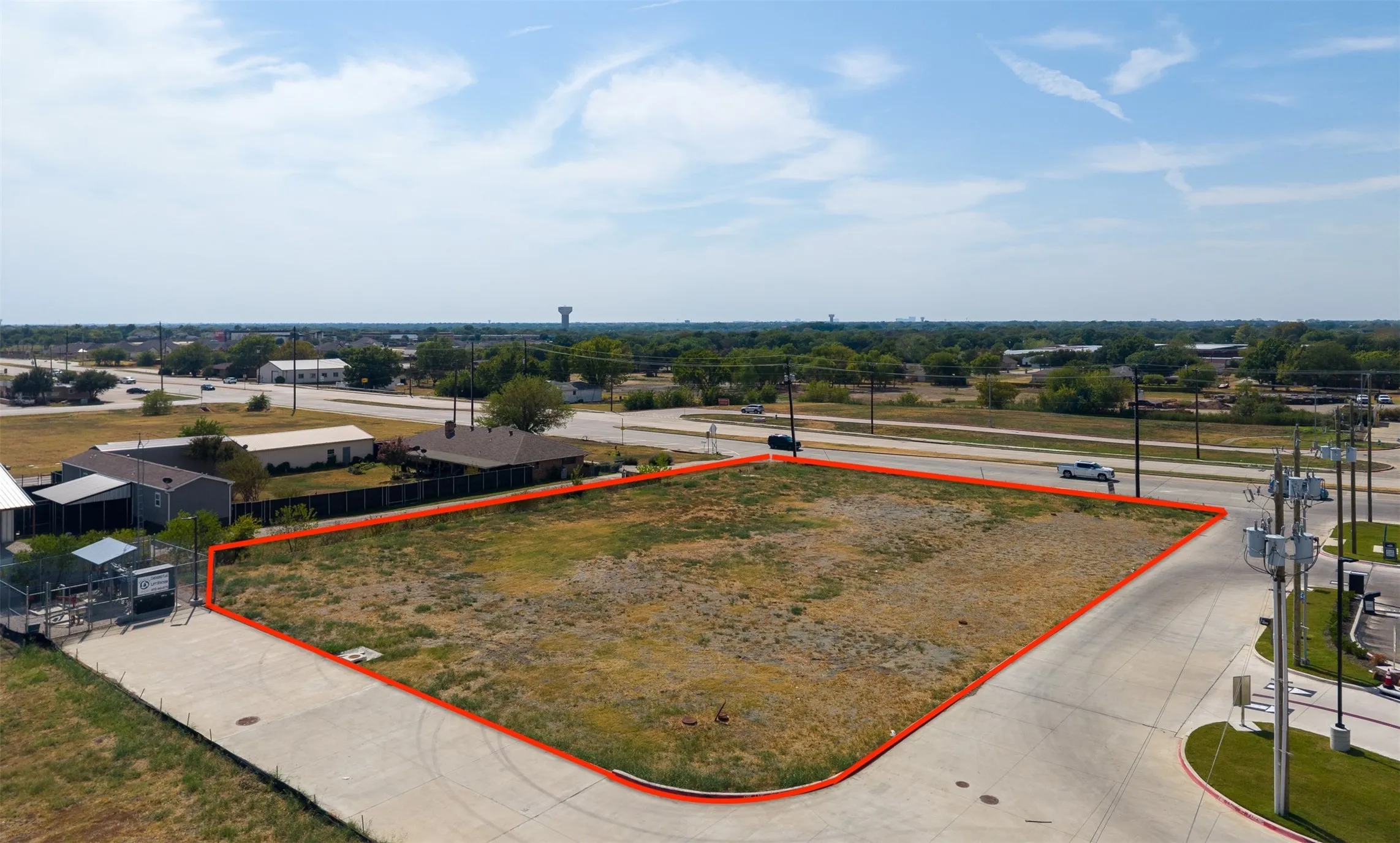 Aerial - Lot 4 outlined (approximate; see recorded plat)