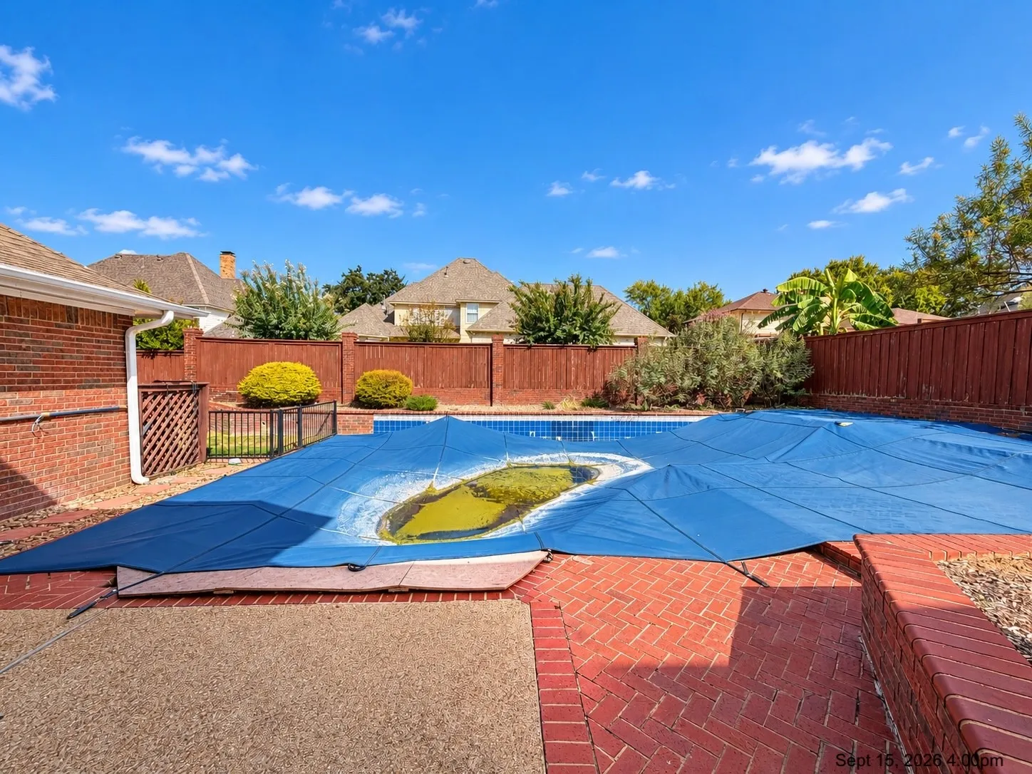 Single Family Residence For Sale in Tarrant County , 2103 Bay Club Drive, Arlington, Texas 76013, 4 Bedroom, 5 Bathroom, 3 Garage spaces, 4,120 Sqft, built in 1985, mls#21388689, Real Estate Agent in Arlington, Homes For Sale in Tarrant county, Homes For Sale in Arlington, Realtor in Arlington Texas, Real Estate Brokerage Independent Realty Texas, Luminita Cordes Realtor