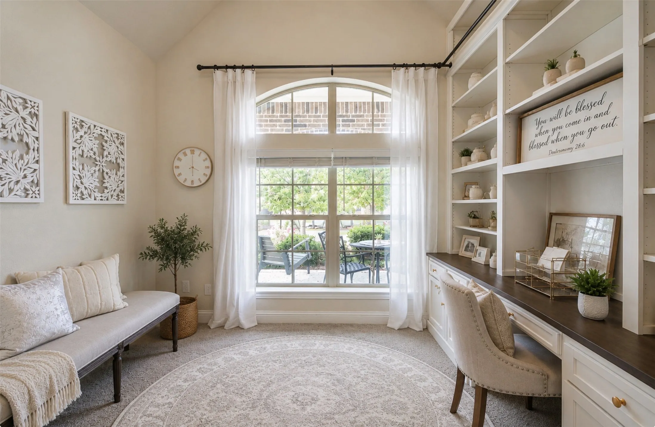 Single Family Residence For Sale in Denton County , 709 Auburn Court, Savannah, Texas 76227, 5 Bedroom, 4 Bathroom, 2 Garage spaces, 2,930 Sqft, built in 2014, mls#21387826, Real Estate Agent in Savannah, Homes For Sale in Denton county, Homes For Sale in Savannah, Realtor in Savannah Texas, Real Estate Brokerage Independent Realty Texas, Luminita Cordes Realtor