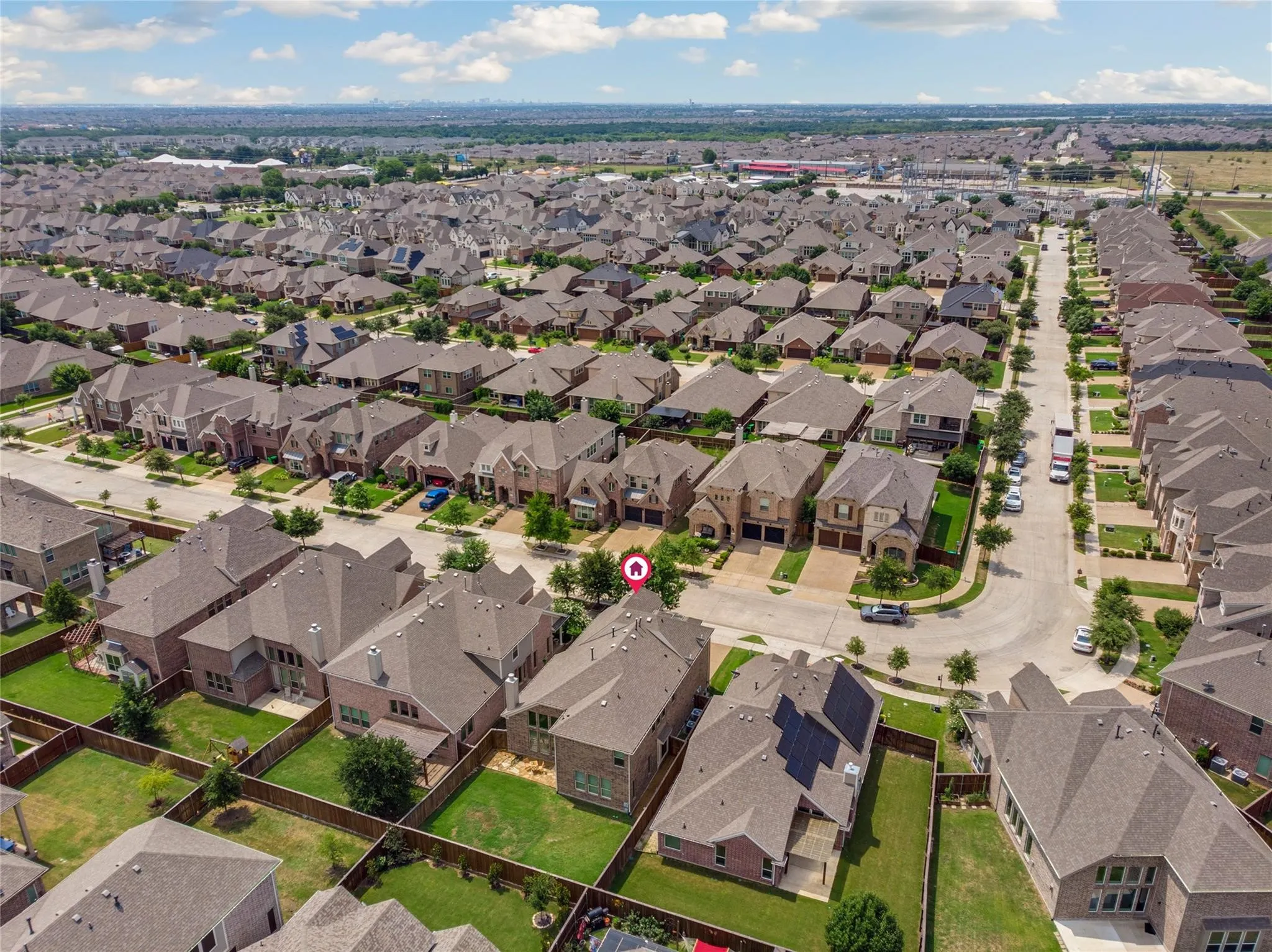 Single Family Residence For Sale in Denton County , 709 Auburn Court, Savannah, Texas 76227, 5 Bedroom, 4 Bathroom, 2 Garage spaces, 2,930 Sqft, built in 2014, mls#21387826, Real Estate Agent in Savannah, Homes For Sale in Denton county, Homes For Sale in Savannah, Realtor in Savannah Texas, Real Estate Brokerage Independent Realty Texas, Luminita Cordes Realtor