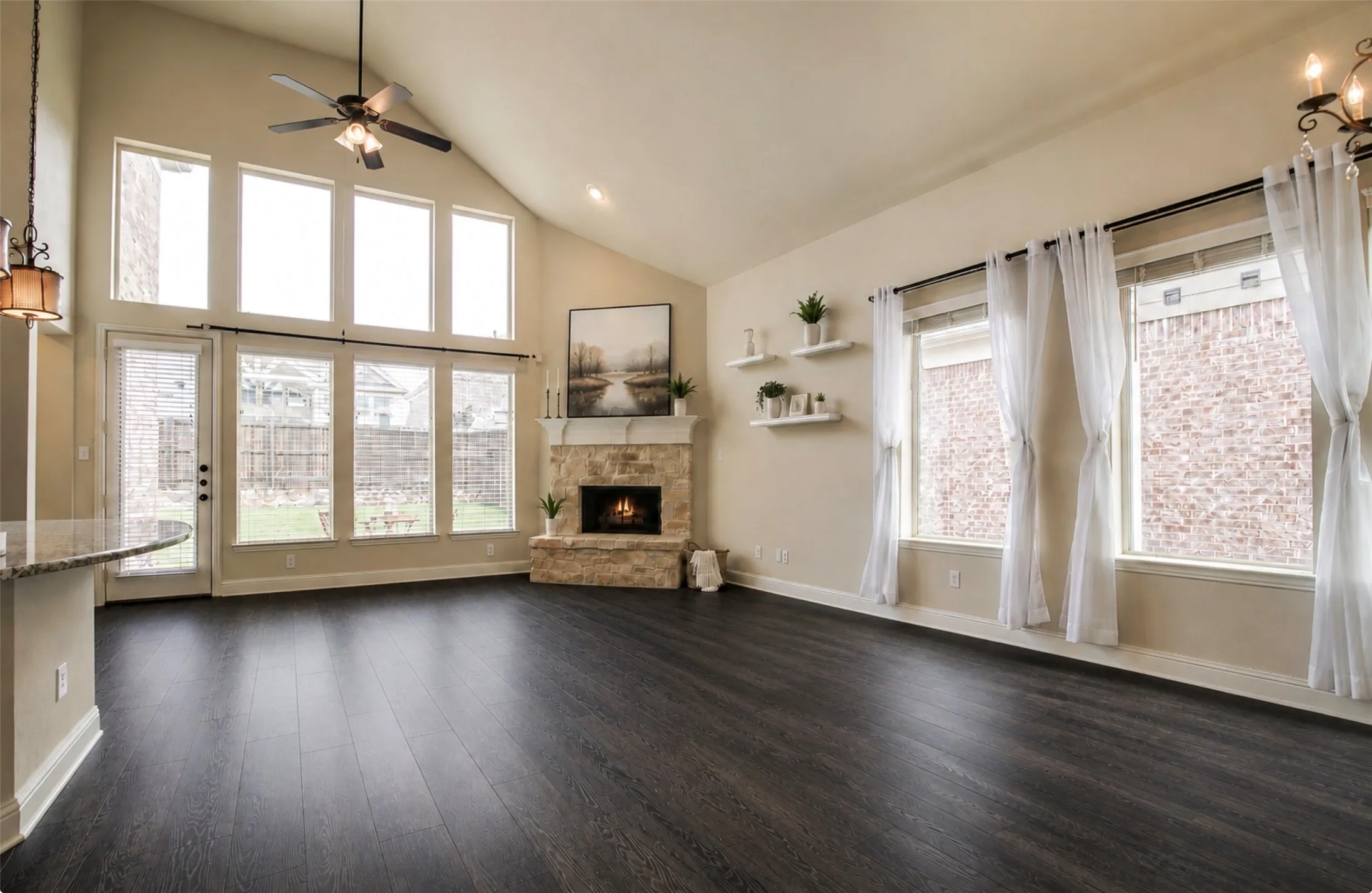 Single Family Residence For Sale in Denton County , 709 Auburn Court, Savannah, Texas 76227, 5 Bedroom, 4 Bathroom, 2 Garage spaces, 2,930 Sqft, built in 2014, mls#21387826, Real Estate Agent in Savannah, Homes For Sale in Denton county, Homes For Sale in Savannah, Realtor in Savannah Texas, Real Estate Brokerage Independent Realty Texas, Luminita Cordes Realtor