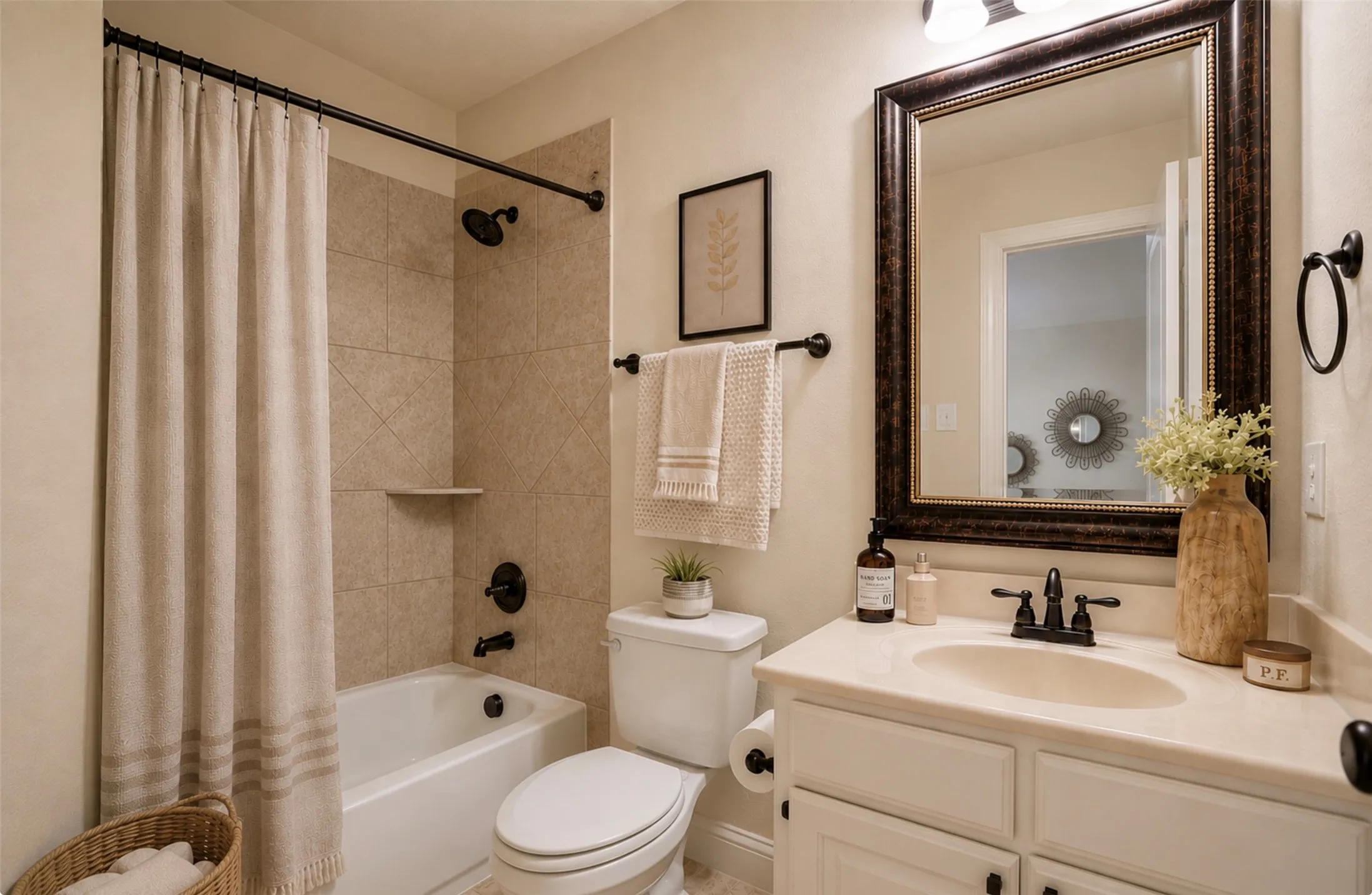 Single Family Residence For Sale in Denton County , 709 Auburn Court, Savannah, Texas 76227, 5 Bedroom, 4 Bathroom, 2 Garage spaces, 2,930 Sqft, built in 2014, mls#21387826, Real Estate Agent in Savannah, Homes For Sale in Denton county, Homes For Sale in Savannah, Realtor in Savannah Texas, Real Estate Brokerage Independent Realty Texas, Luminita Cordes Realtor