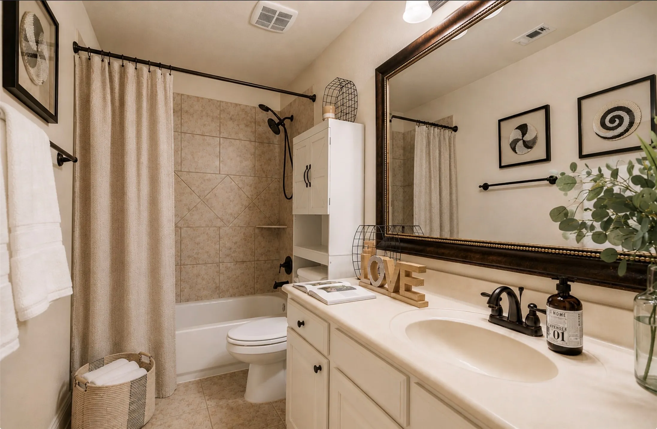 Single Family Residence For Sale in Denton County , 709 Auburn Court, Savannah, Texas 76227, 5 Bedroom, 4 Bathroom, 2 Garage spaces, 2,930 Sqft, built in 2014, mls#21387826, Real Estate Agent in Savannah, Homes For Sale in Denton county, Homes For Sale in Savannah, Realtor in Savannah Texas, Real Estate Brokerage Independent Realty Texas, Luminita Cordes Realtor