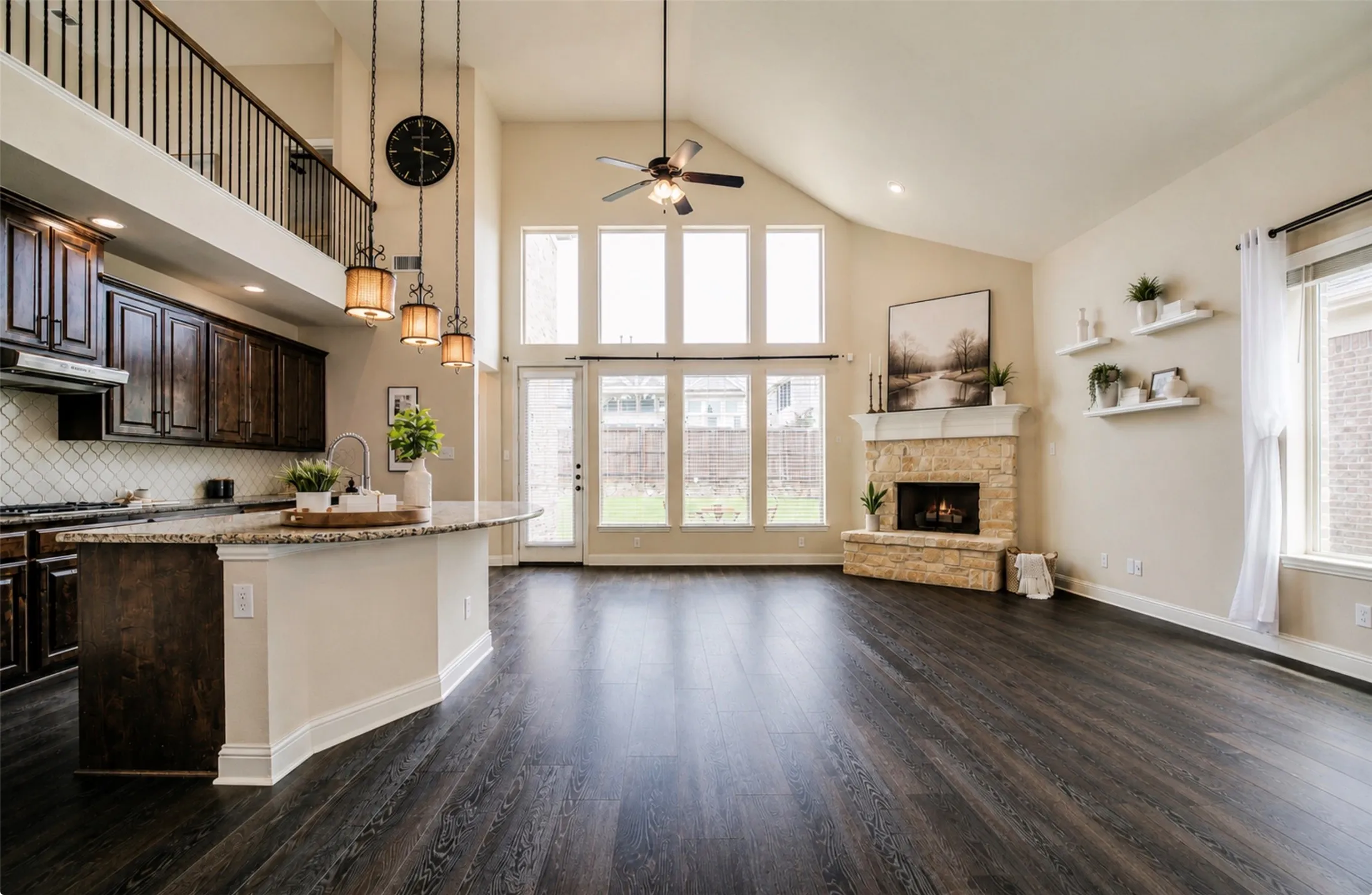 Single Family Residence For Sale in Denton County , 709 Auburn Court, Savannah, Texas 76227, 5 Bedroom, 4 Bathroom, 2 Garage spaces, 2,930 Sqft, built in 2014, mls#21387826, Real Estate Agent in Savannah, Homes For Sale in Denton county, Homes For Sale in Savannah, Realtor in Savannah Texas, Real Estate Brokerage Independent Realty Texas, Luminita Cordes Realtor